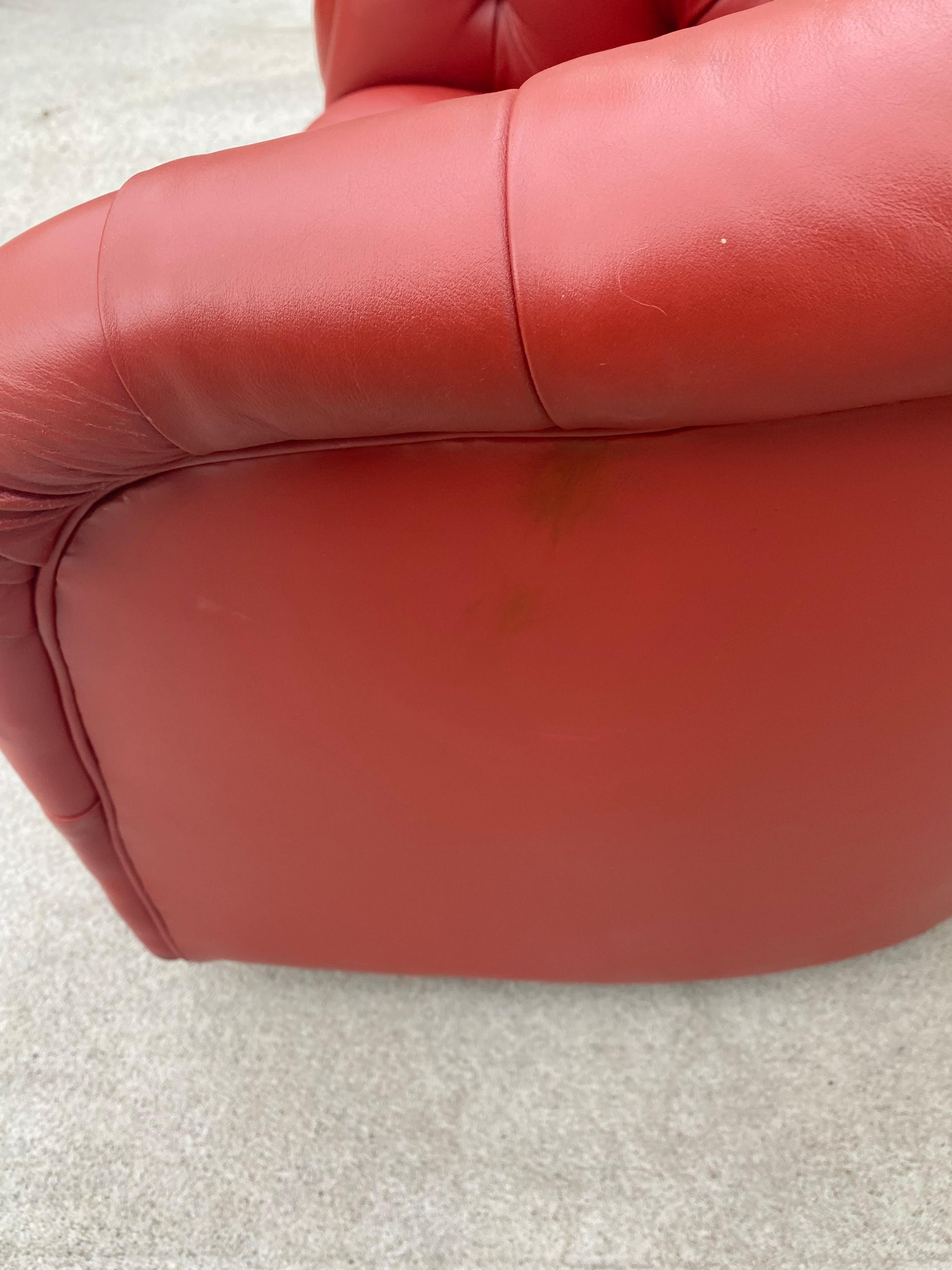 Sumptuous Swivel Ward Bennett Tufted Leather Club Chairs For Sale 5