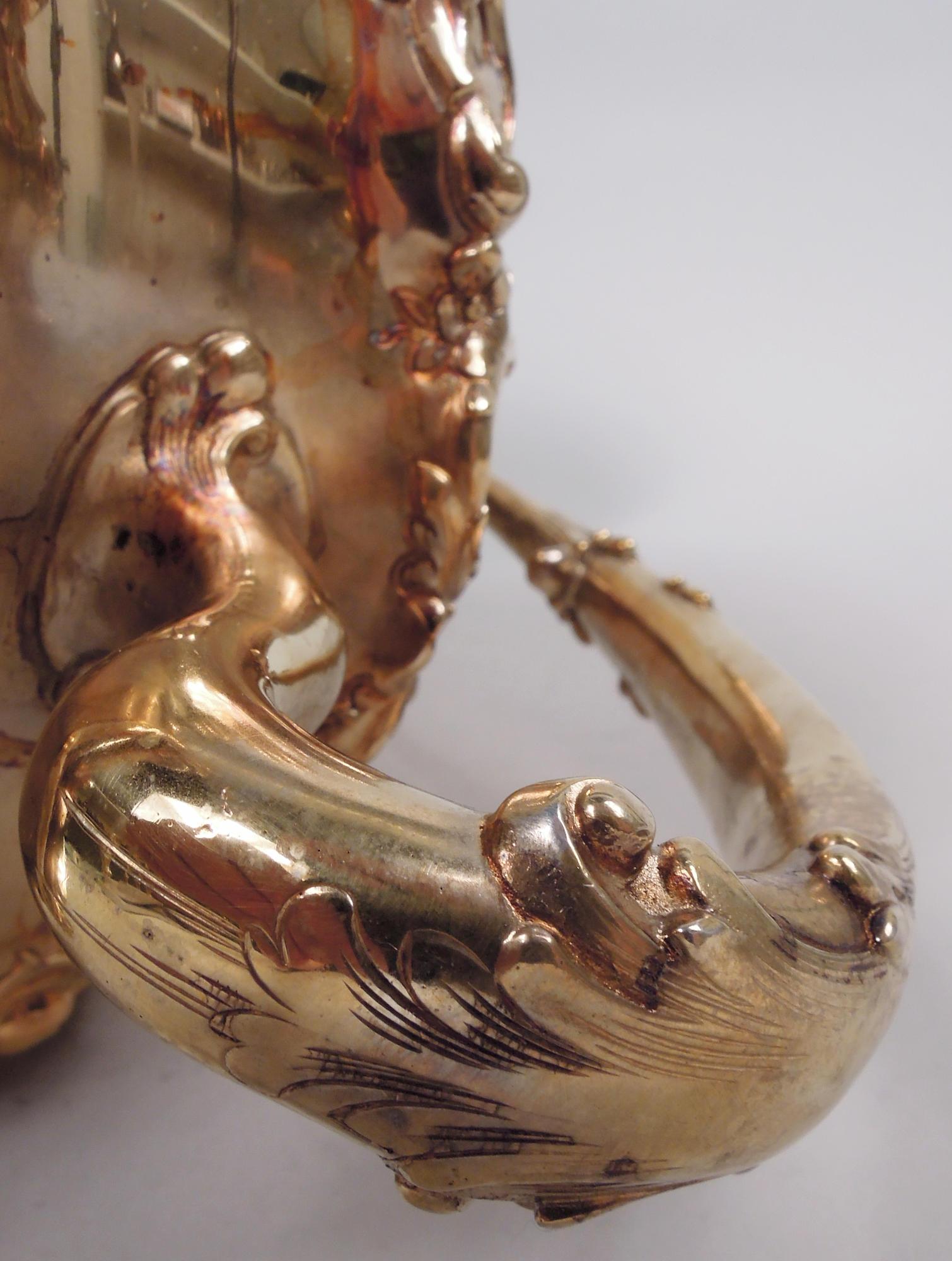 Début du 20ème siècle Somptueux vase urne classique en argent doré de Tiffany Edwardian en vente