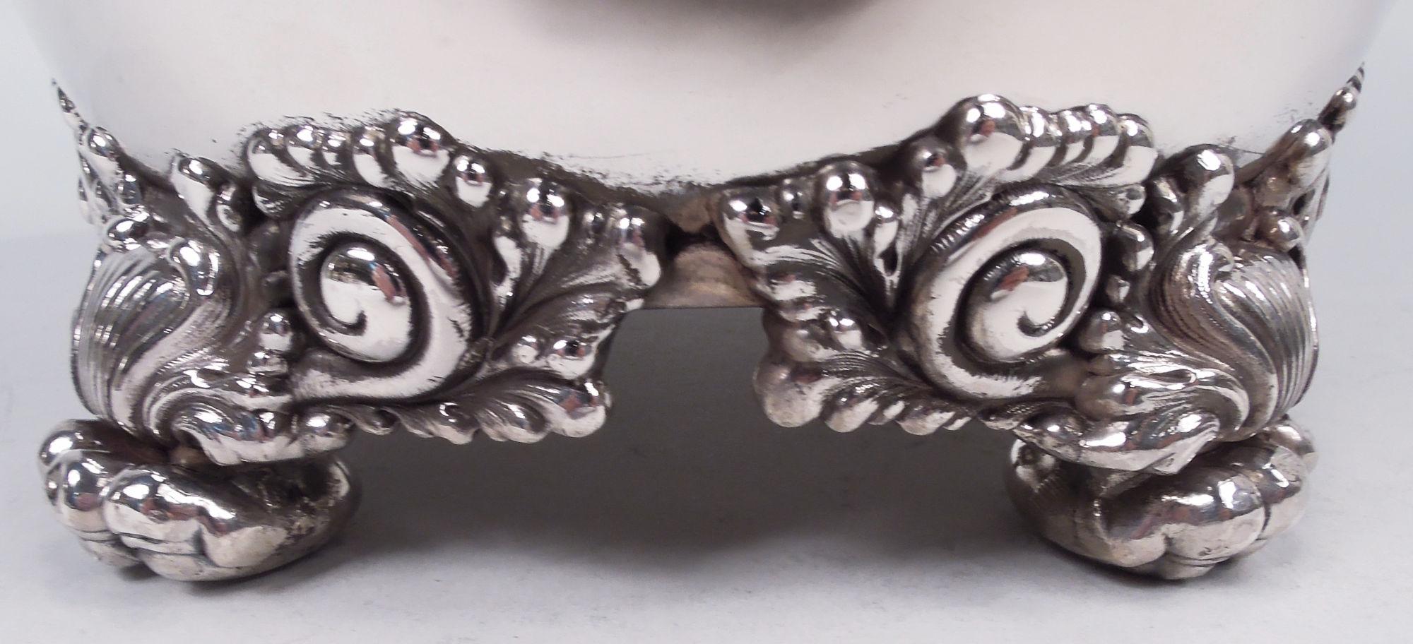 Suntuosa jarra de agua victoriana Tiffany de plata de ley clásica siglo XIX en venta