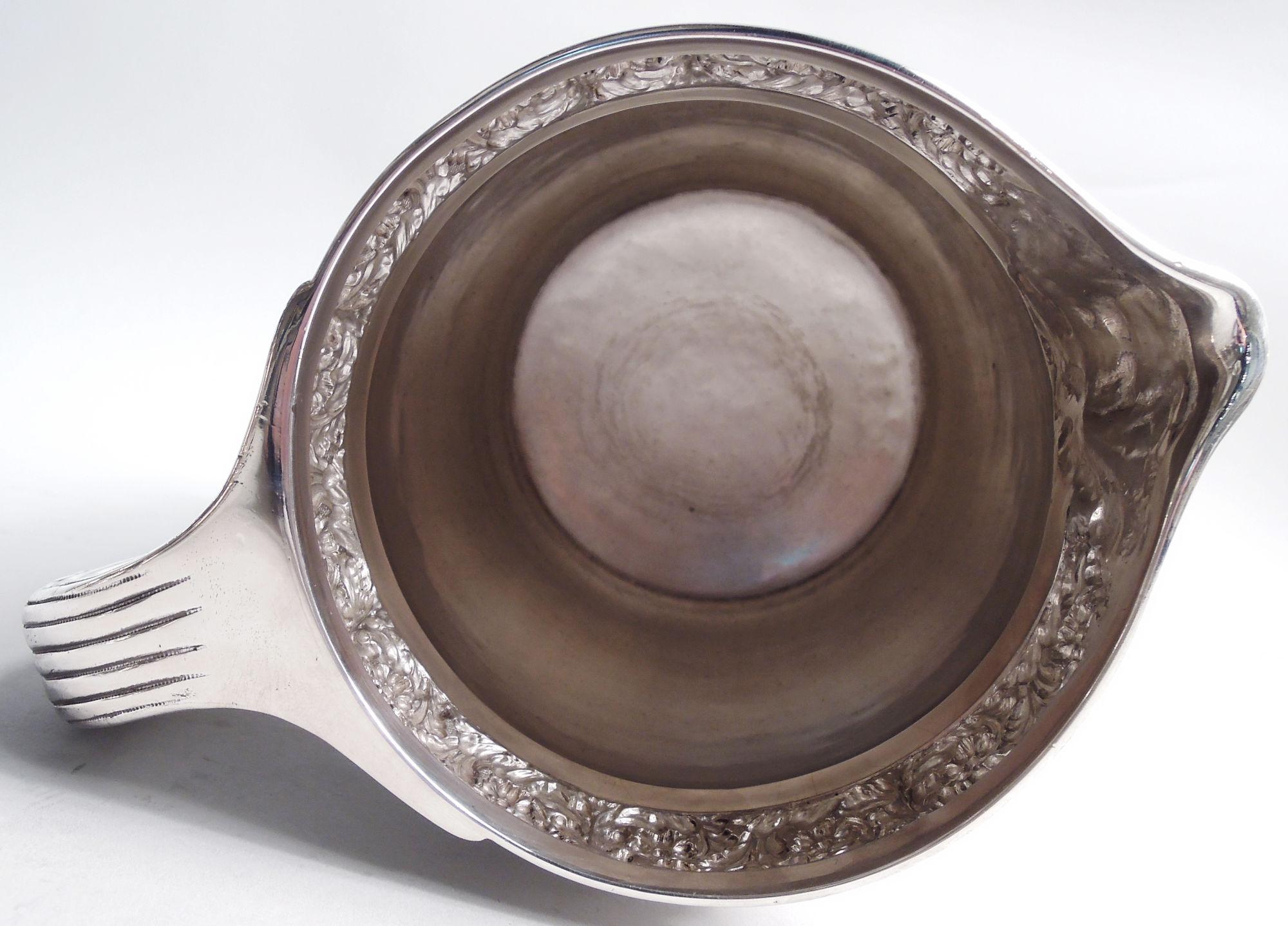 Suntuosa jarra de agua victoriana Tiffany de plata de ley clásica Plata esterlina en venta