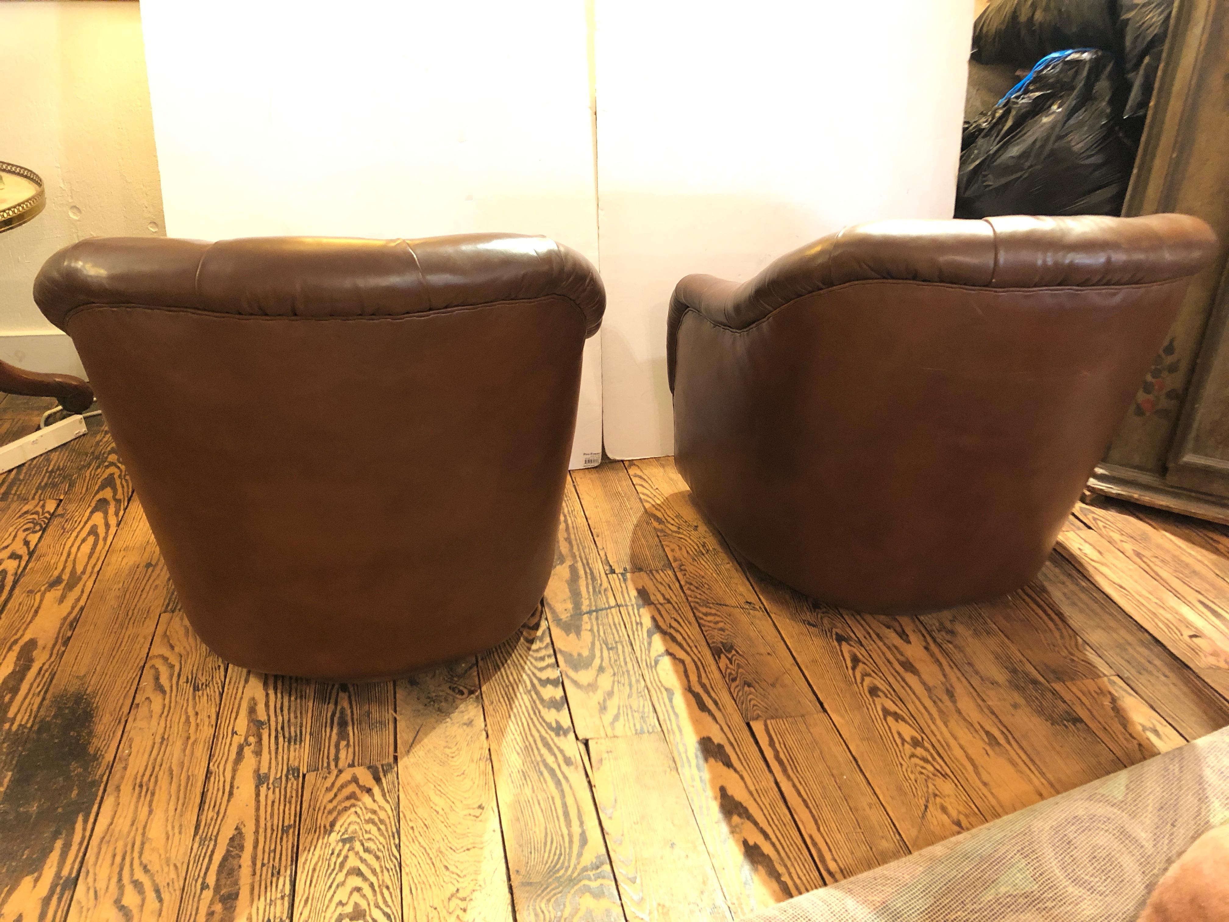 Sumptuous Tufted Ward Bennett Swivel Club Chairs in Original Supple Leather Pair 2