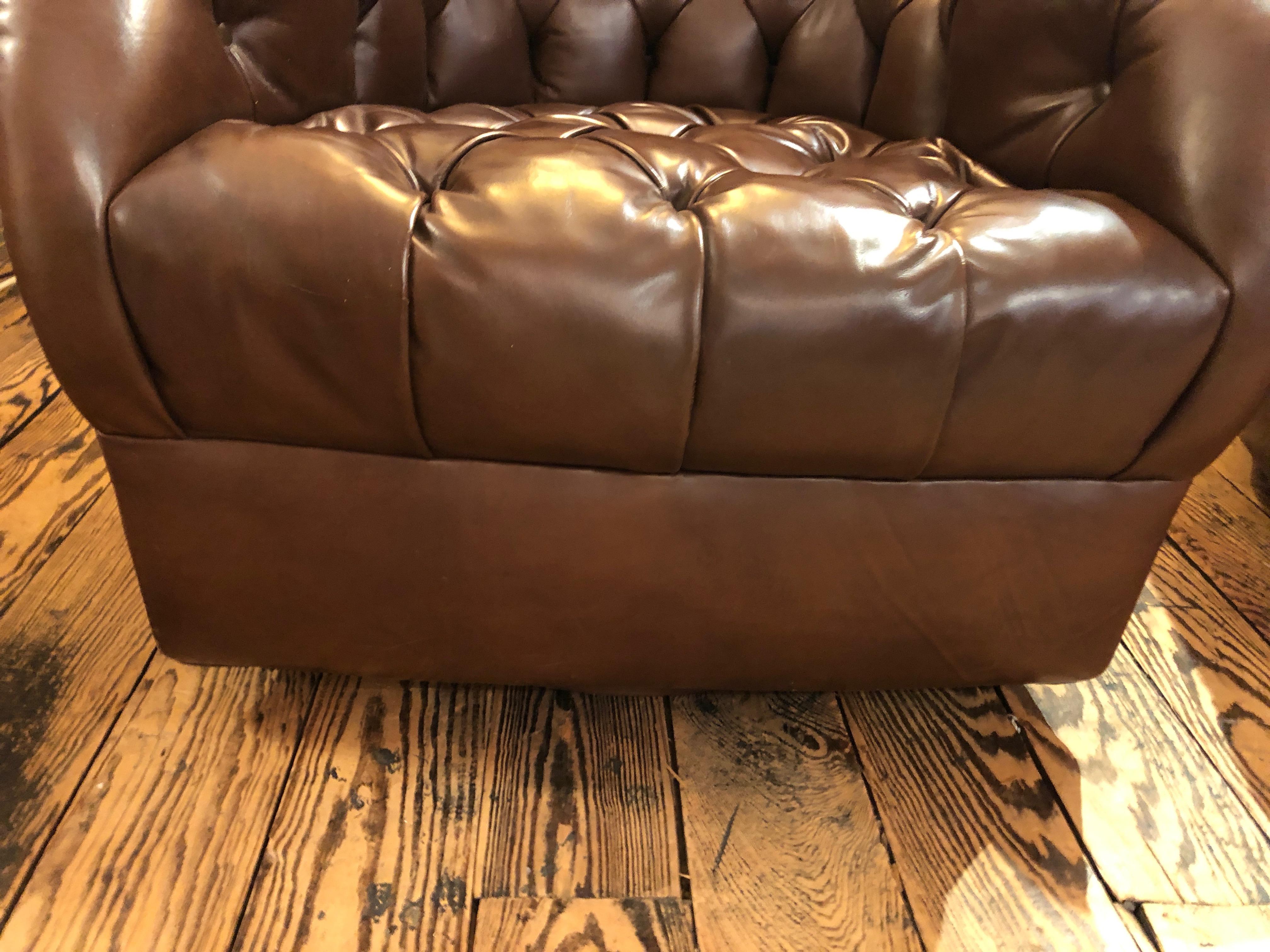 Sumptuous Tufted Ward Bennett Swivel Club Chairs in Original Supple Leather Pair In Excellent Condition In Hopewell, NJ