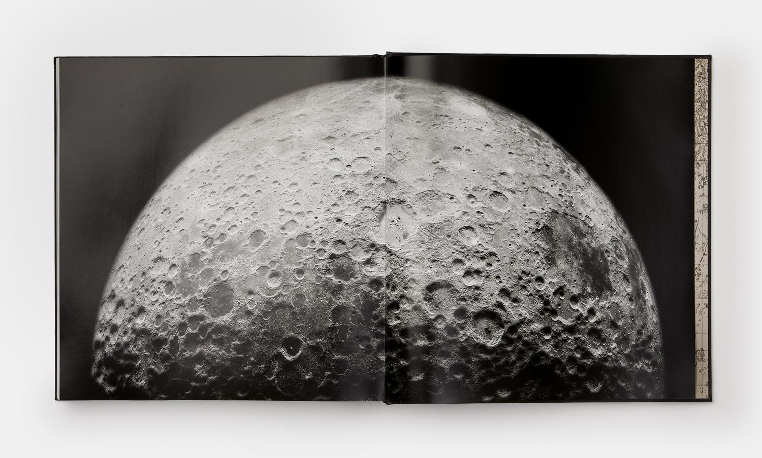 Sun and Moon a Story of Astronomy, Photography and Cartography im Angebot 1