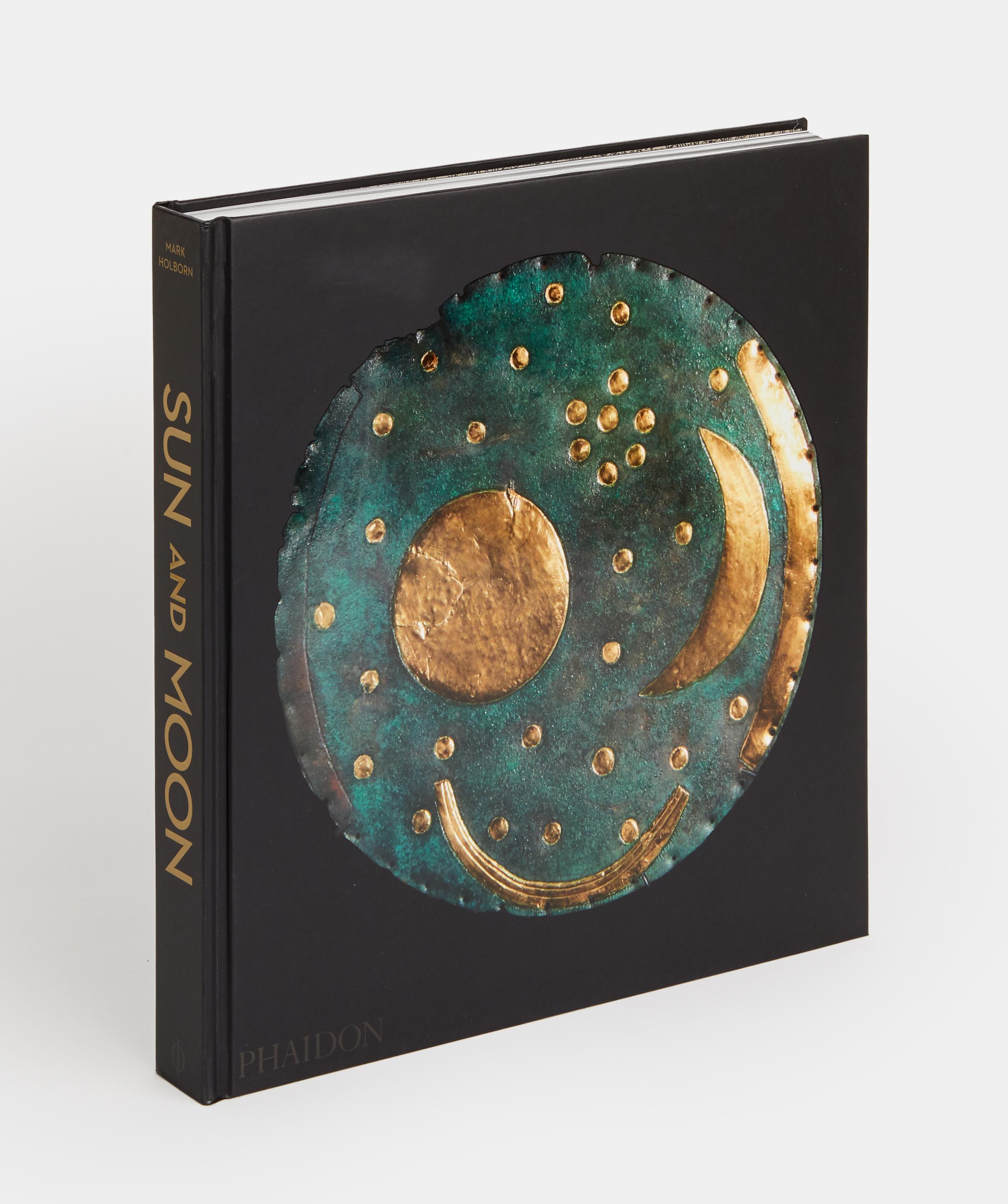 A unique pictorial history of astronomical exploration from the earliest Prehistoric observatories to the latest satellite images with 280 spectacular images and an inspiring story imparting the excitement of discovery, Sun and Moon marks the