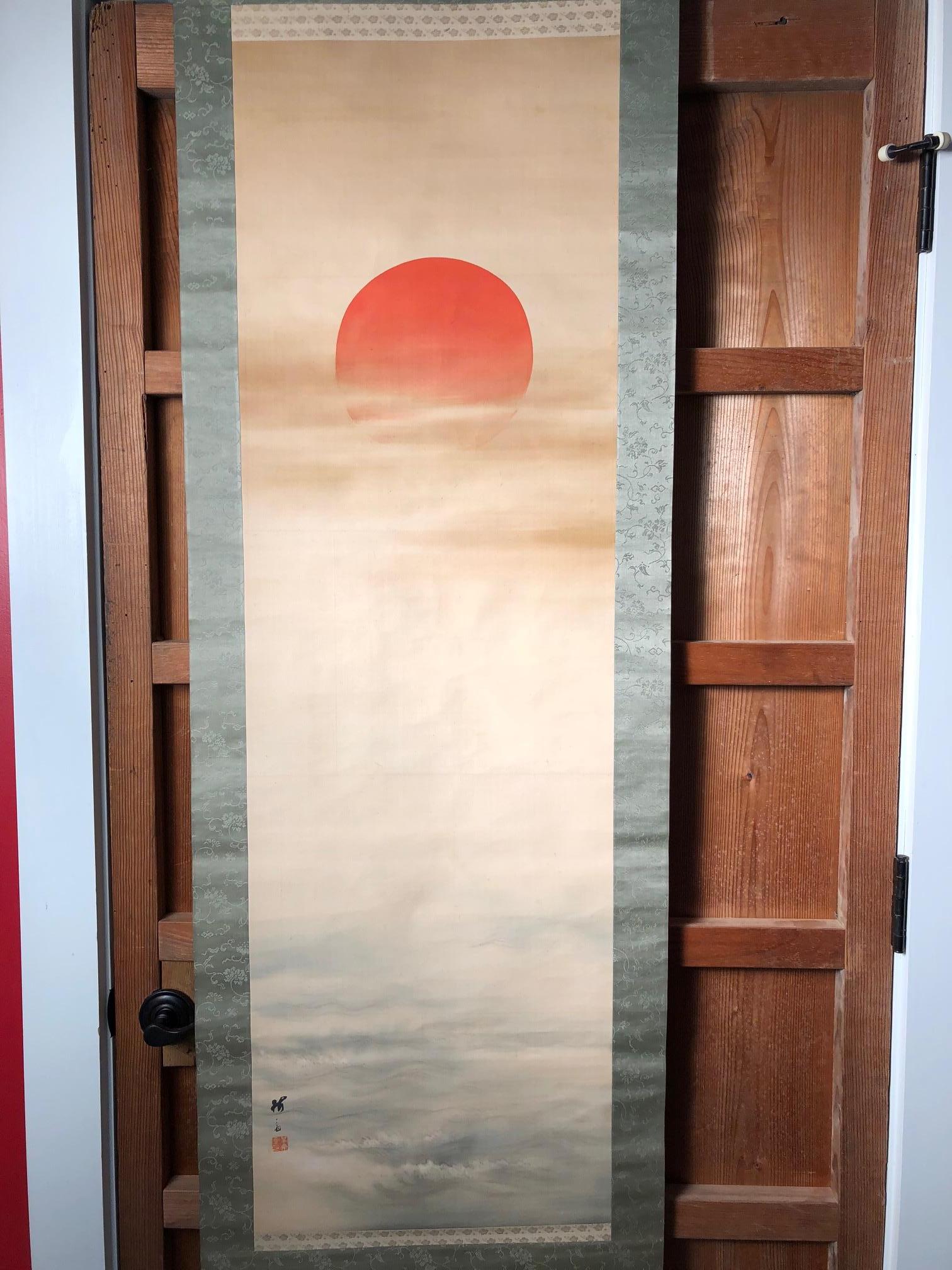  Sun and Waves Japanese Antique Hand-Painted Silk Scroll, Meiji 19th Century In Good Condition In South Burlington, VT