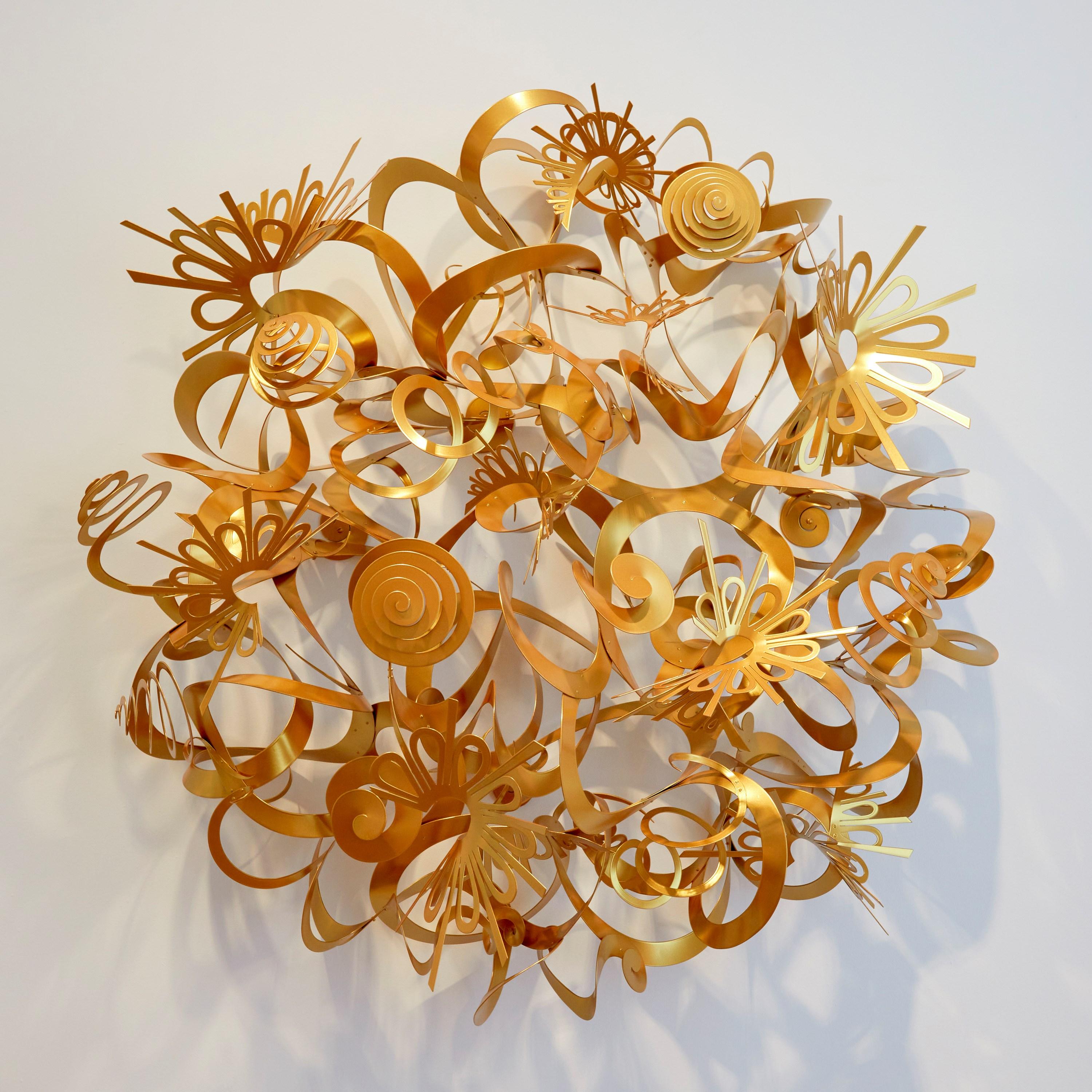 'Sun Golden 108 No 2' is a sculptural wall artwork by the Taiwanese and Japanese artists, Hsiao-Chi Tsai and Kimiya Yoshikawa.

London-based artists Hsiao-Chi Tsai (1981, Taiwan) and Kimiya Yoshikawa (1980, Japan) are choreographers of culture,