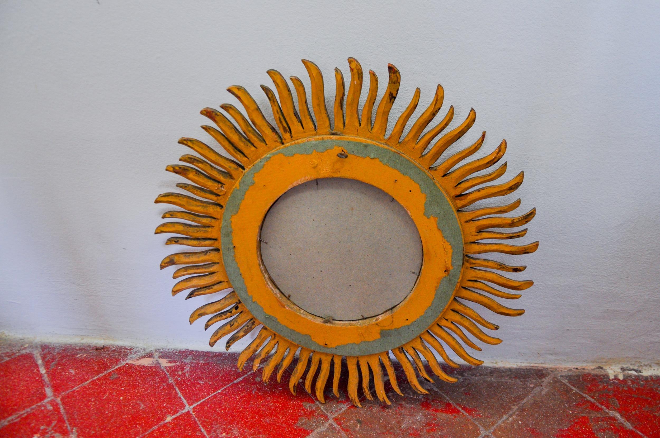 Mid-20th Century Sun mirror in gilded wood, France, 1960, 47cm For Sale