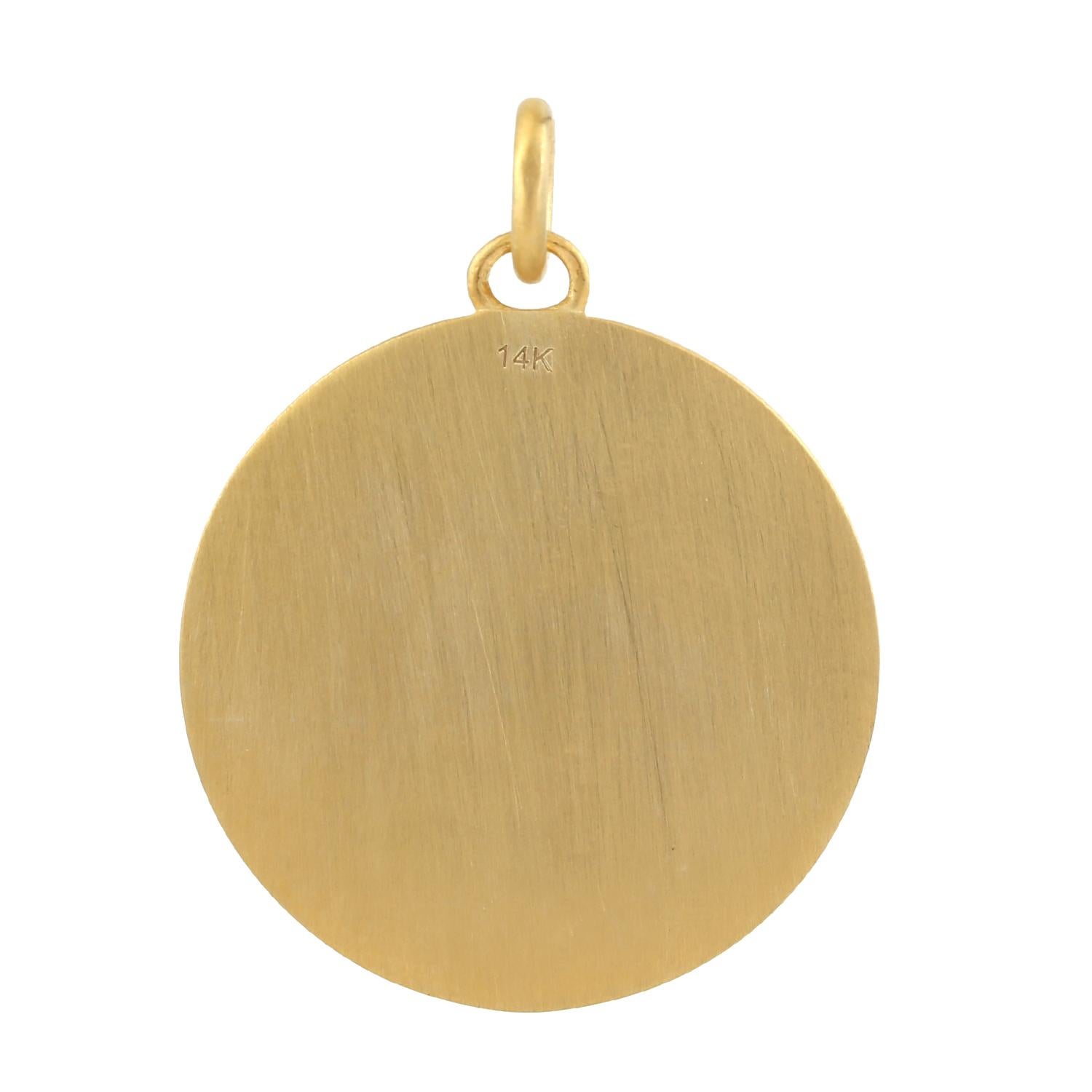 Taille mixte Pendentif soleil, lune et étoiles en or jaune 14k avec diamants pavés en vente