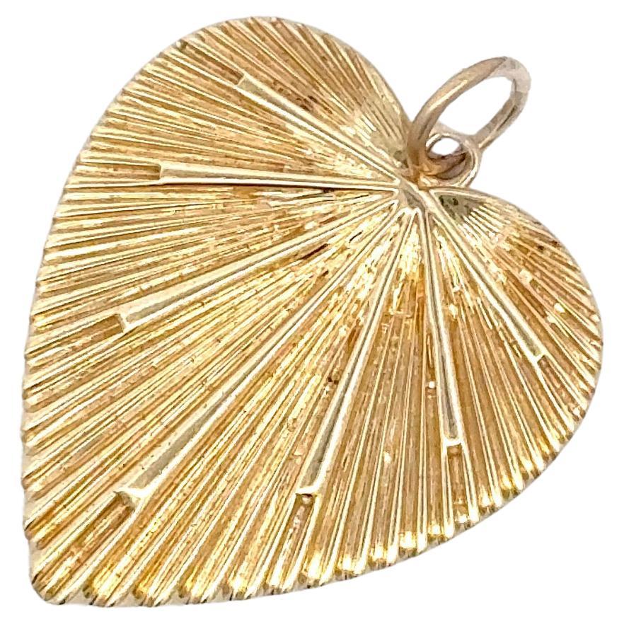 Contemporain Pendentif cœur Sun Ray en or jaune 14 carats 5,3 grammes fabriqué en Italie en vente