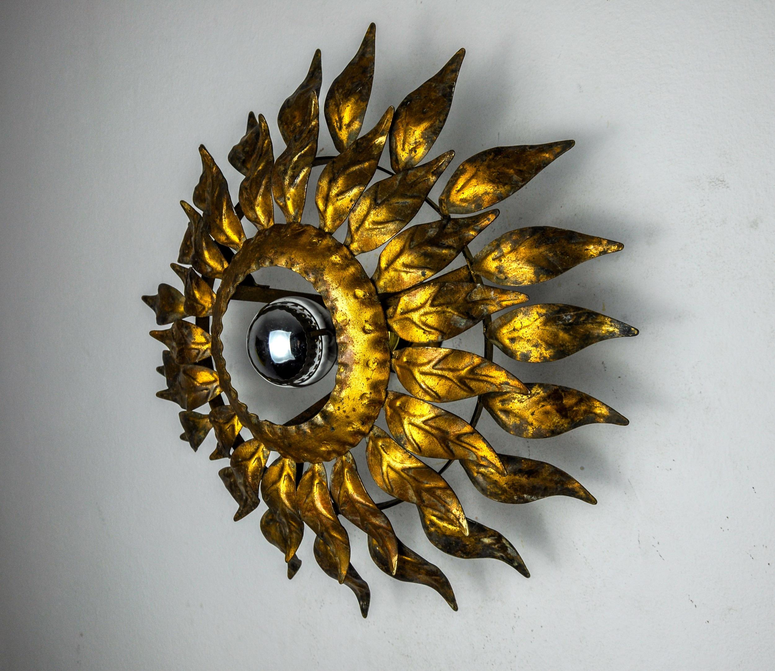 Spanish Sun wall lamp by ferro arte, metal and gold leaf, Spain, 1960 For Sale