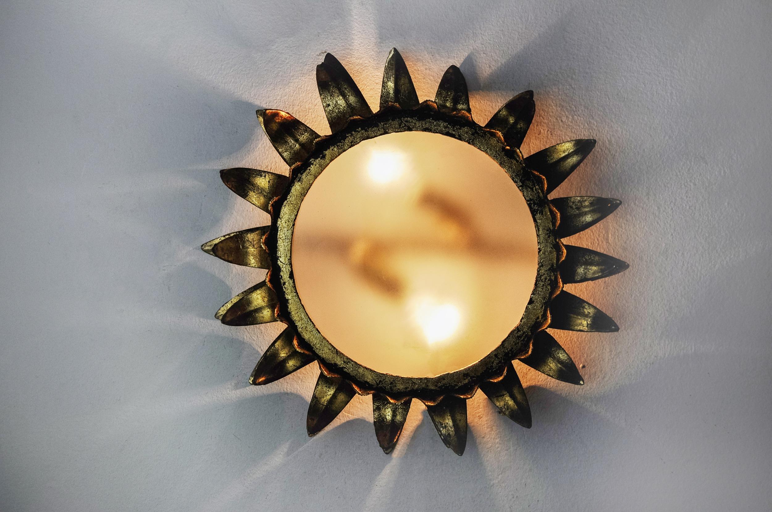 Mid-20th Century Sun wall lamp by ferro arte, metal and gold leaf, spain, 1960 For Sale