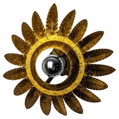Lampada da parete Sun di ferro arte, metallo e foglia d'oro, Spagna, 1960