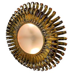 Lampada da parete Sun di ferro arte, metallo e foglia d'oro, Spagna, 1960
