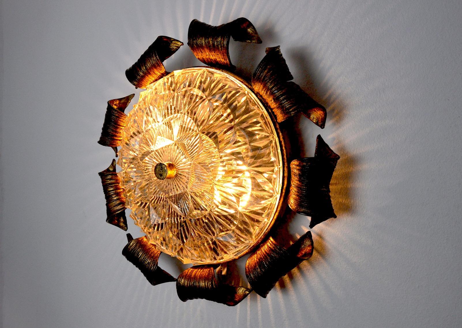 Crystal Sun Wall Lamp, Gold Leaf, Murano Glass, Italy, 1960 For Sale