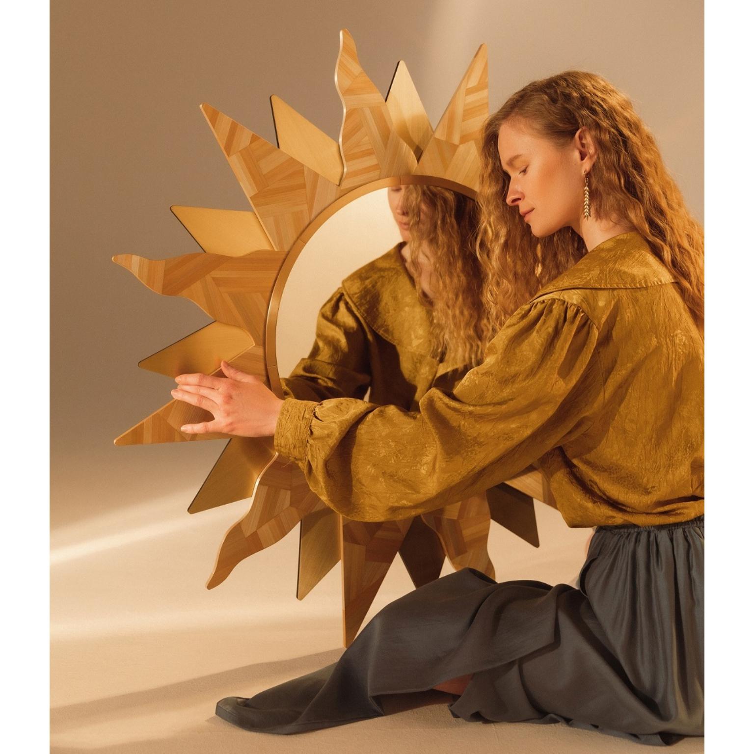 Sun Wall Mirror by Ruda Studio In New Condition For Sale In Geneve, CH
