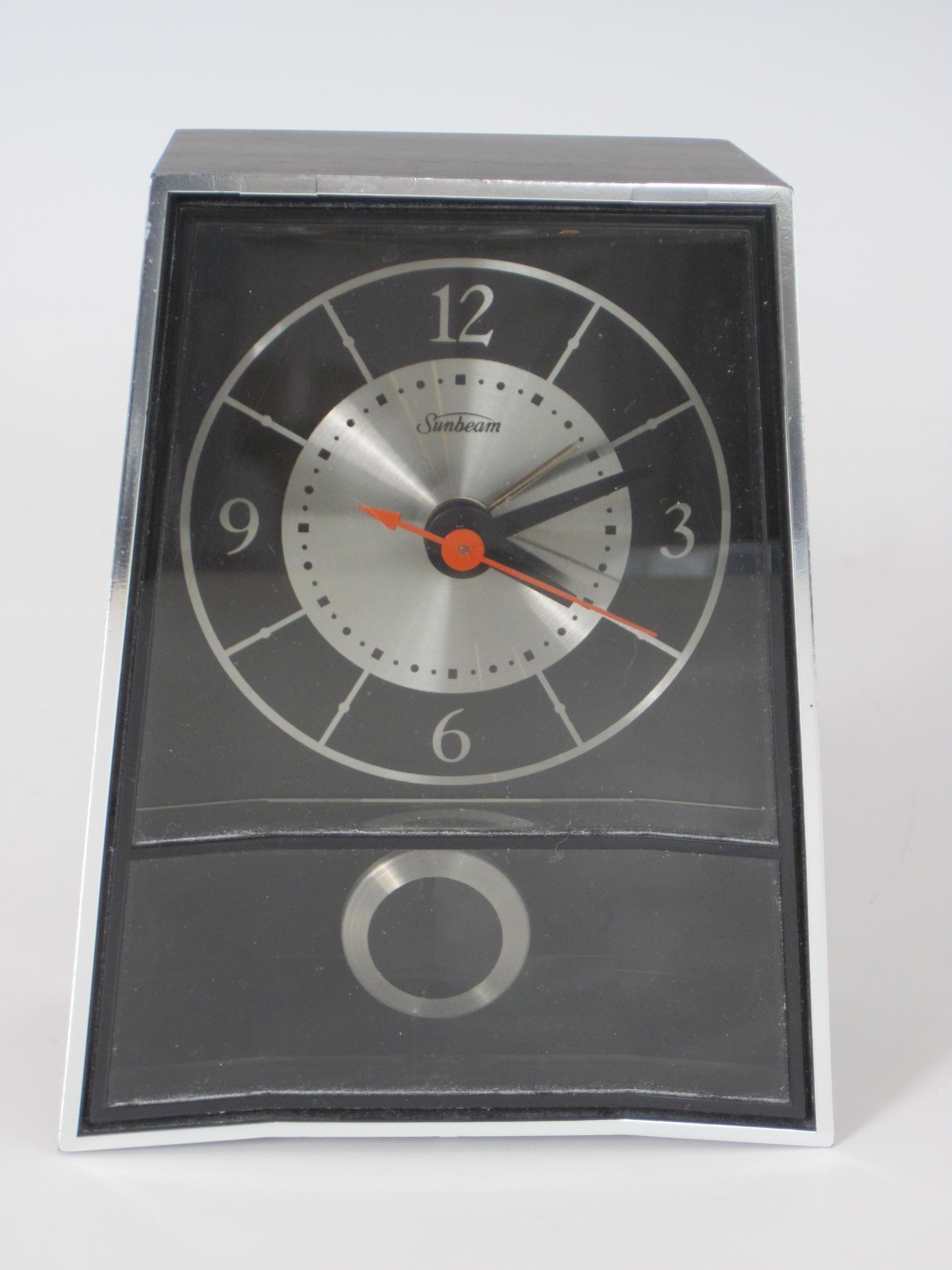 Américain Horloge de bureau électrique Sunbeam Corporation en vente