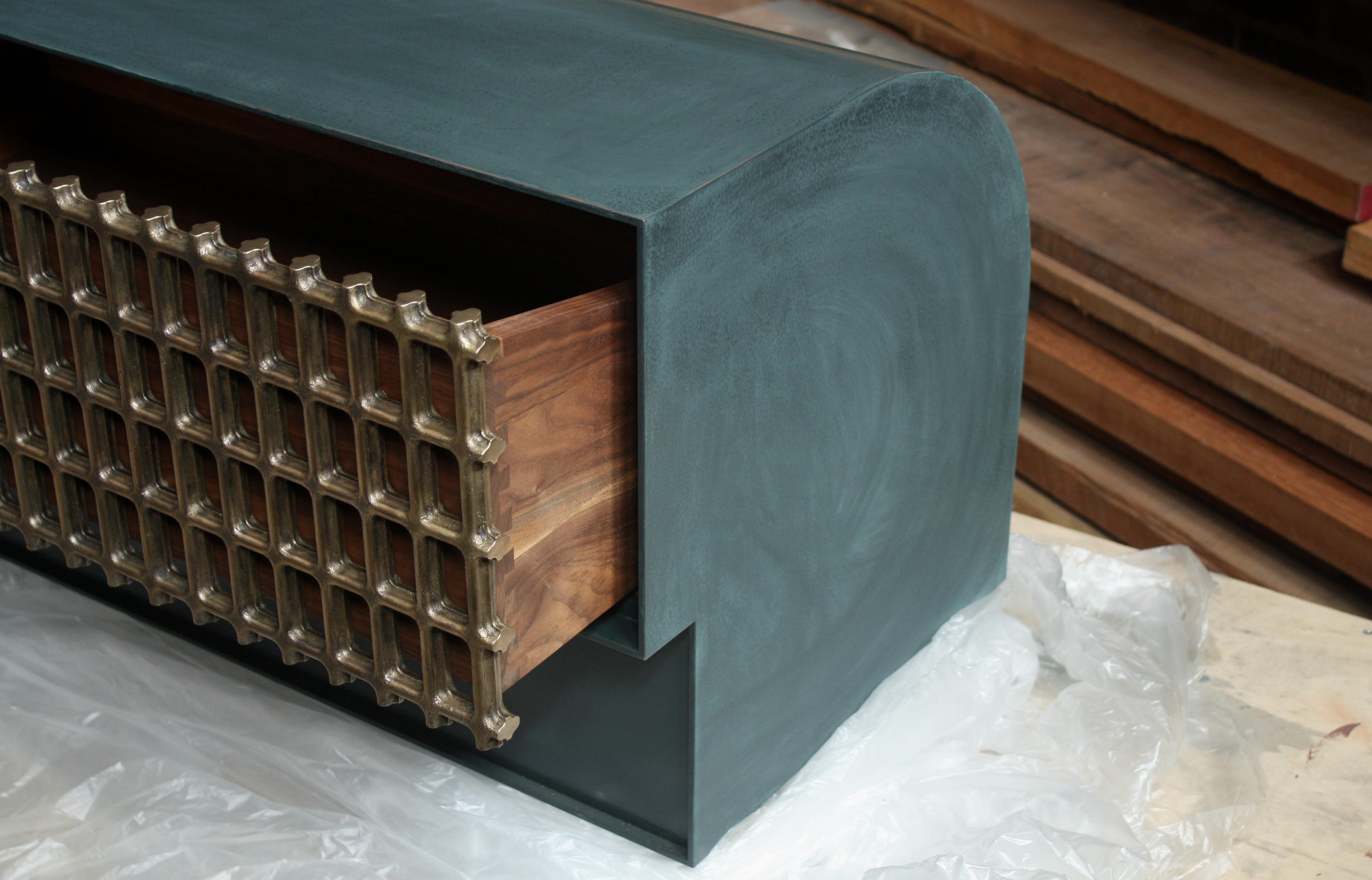 Sunbreaker Bench in Emerald Green painted Steel with Bronze Lattice and ...