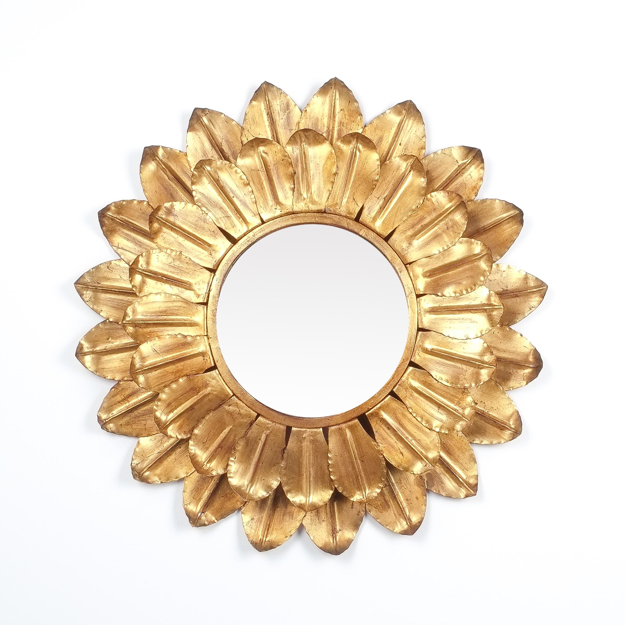Sunburst Backlit Mirror Round Gold Leaf, France 1960 In Good Condition In Vienna, AT