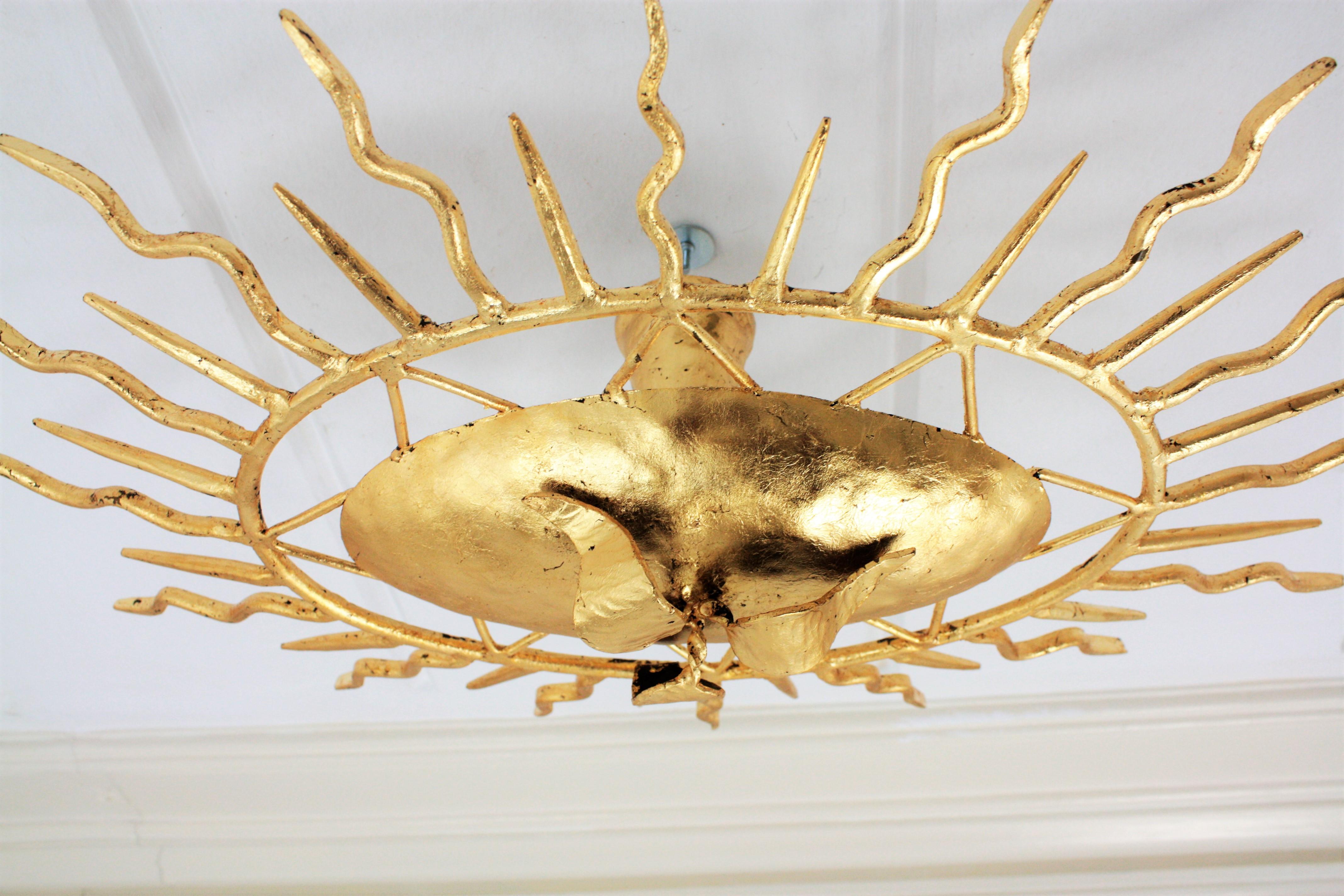 Spanish Sunburst Brutalist Oval Light Fixture in Gilt Iron, 1950s For Sale 4