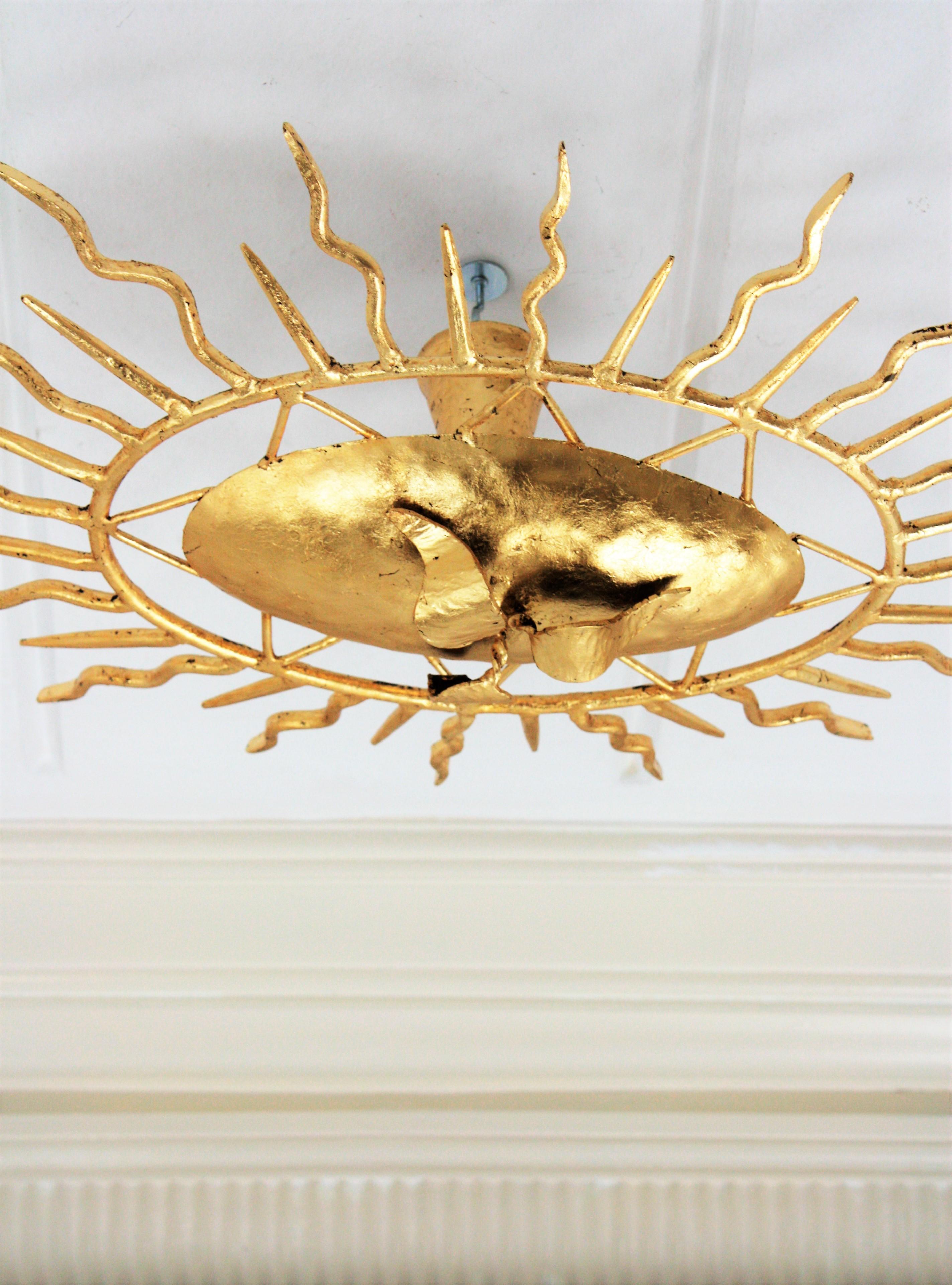 Spanish Sunburst Brutalist Oval Light Fixture in Gilt Iron, 1950s For Sale 1