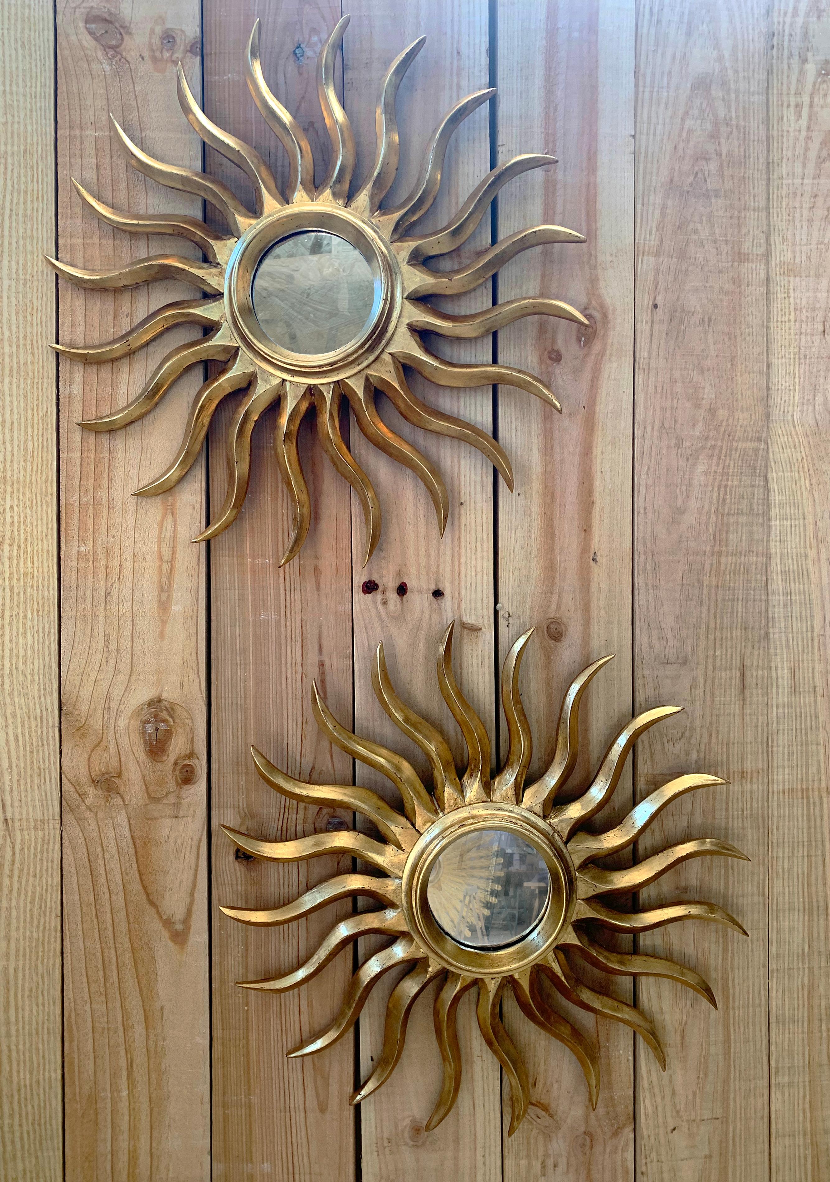 Espejo dorado tallado Sunburst en Excelente estado para la venta en LA CELLERA DE TER, ES