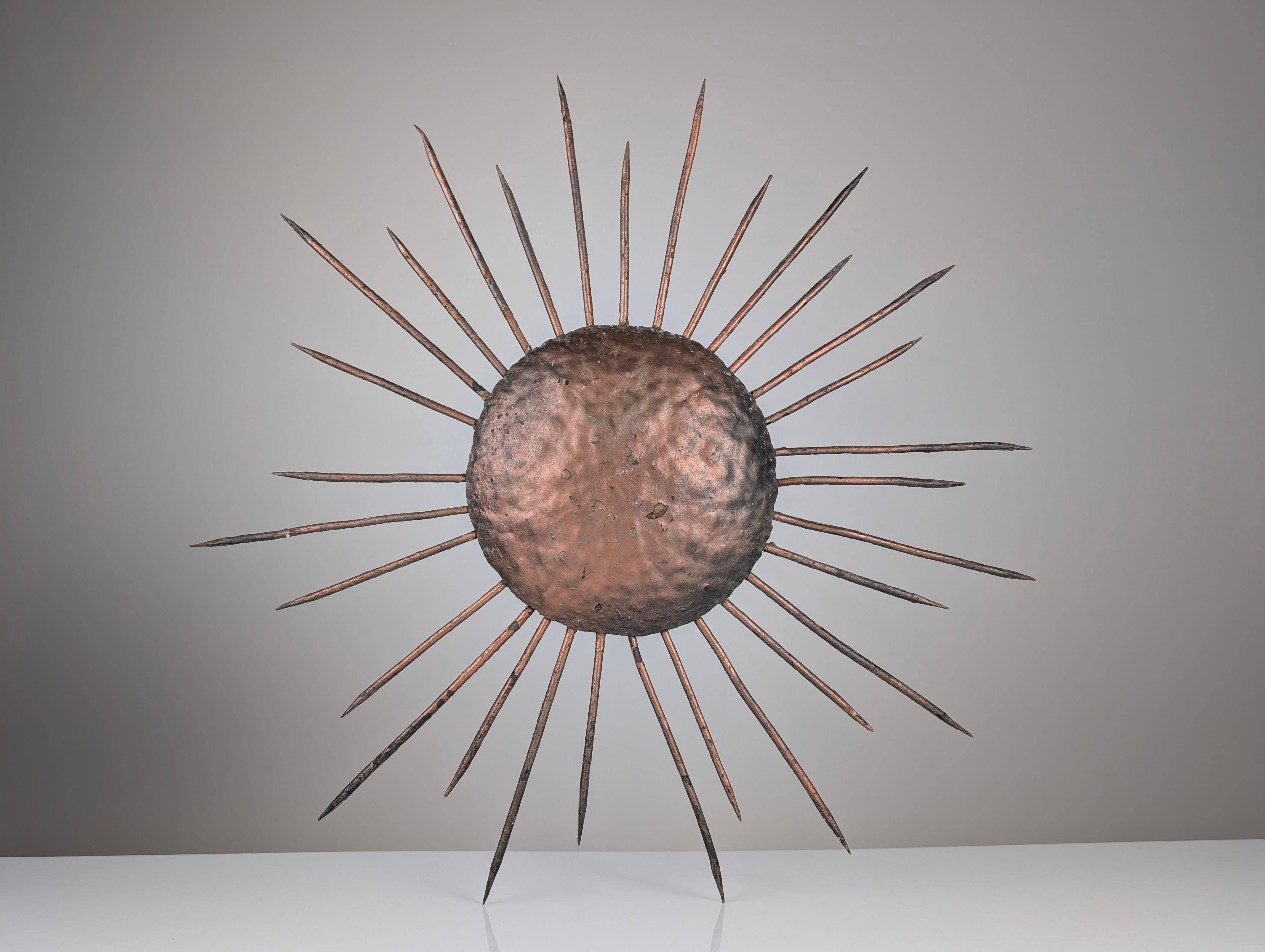 Lámpara de techo Sunburst de hierro, años 50 siglo XX en venta