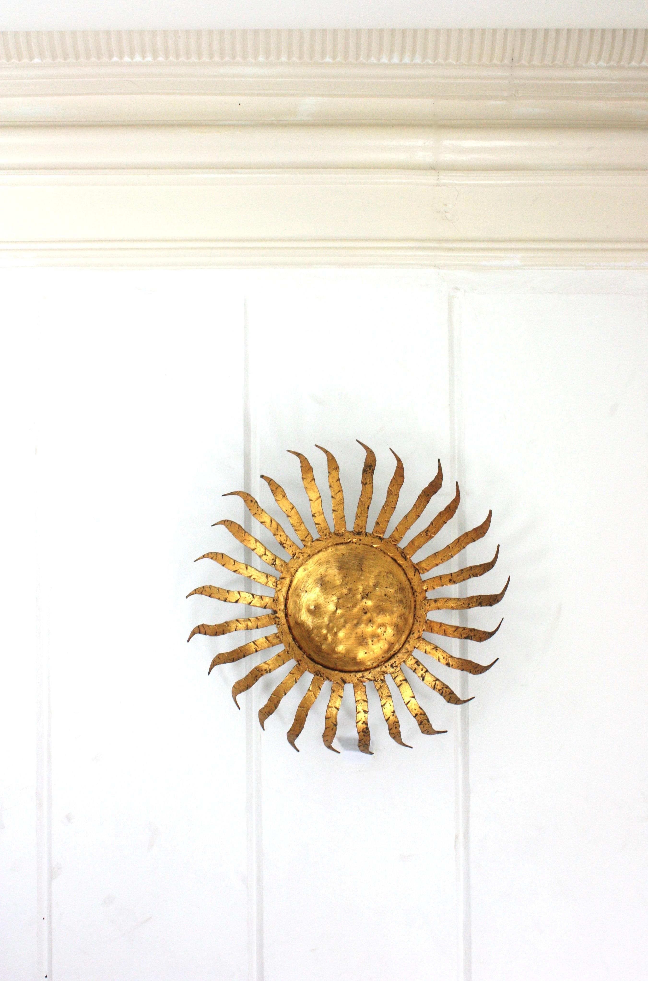 Sunburst Ceiling Light Fixture in Gilt Wrought Iron, Spain 1950s For Sale 4