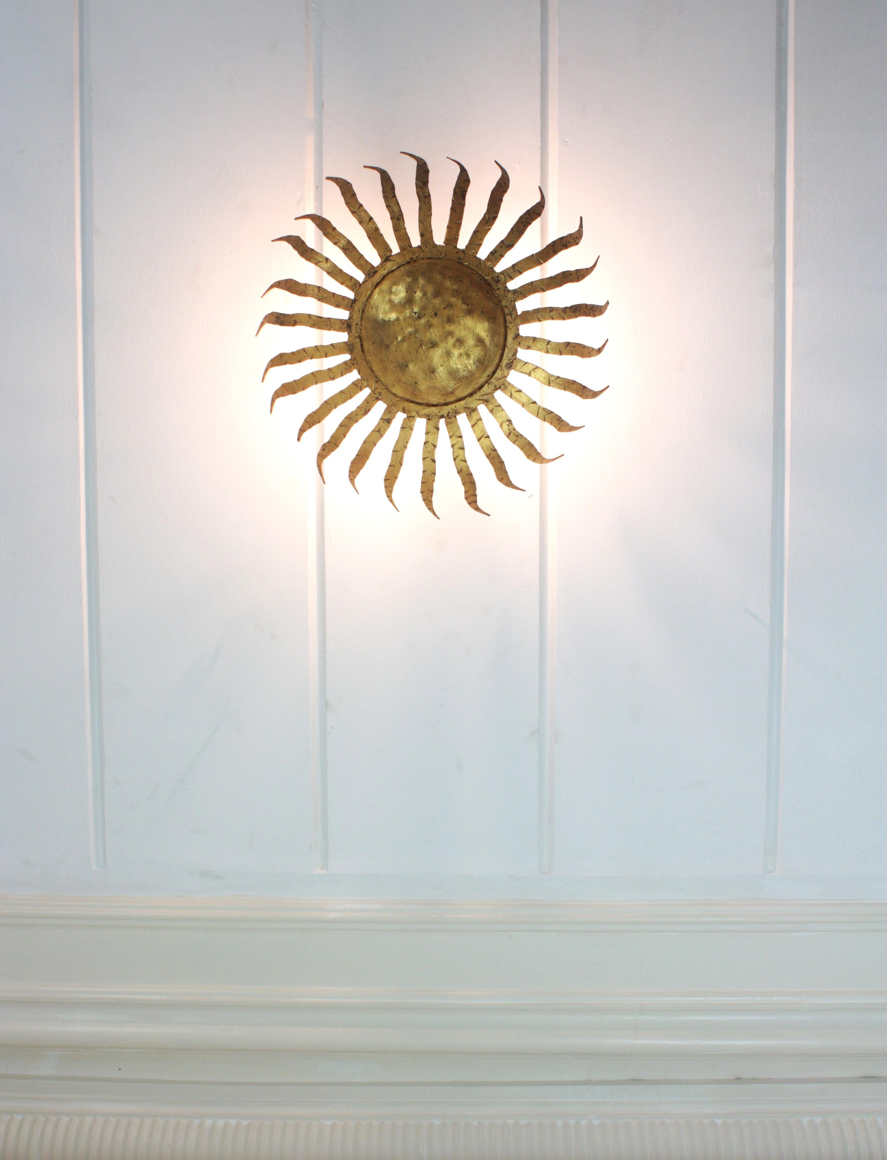 Sunburst Ceiling Light Fixture in Gilt Wrought Iron, Spain 1950s For Sale 10