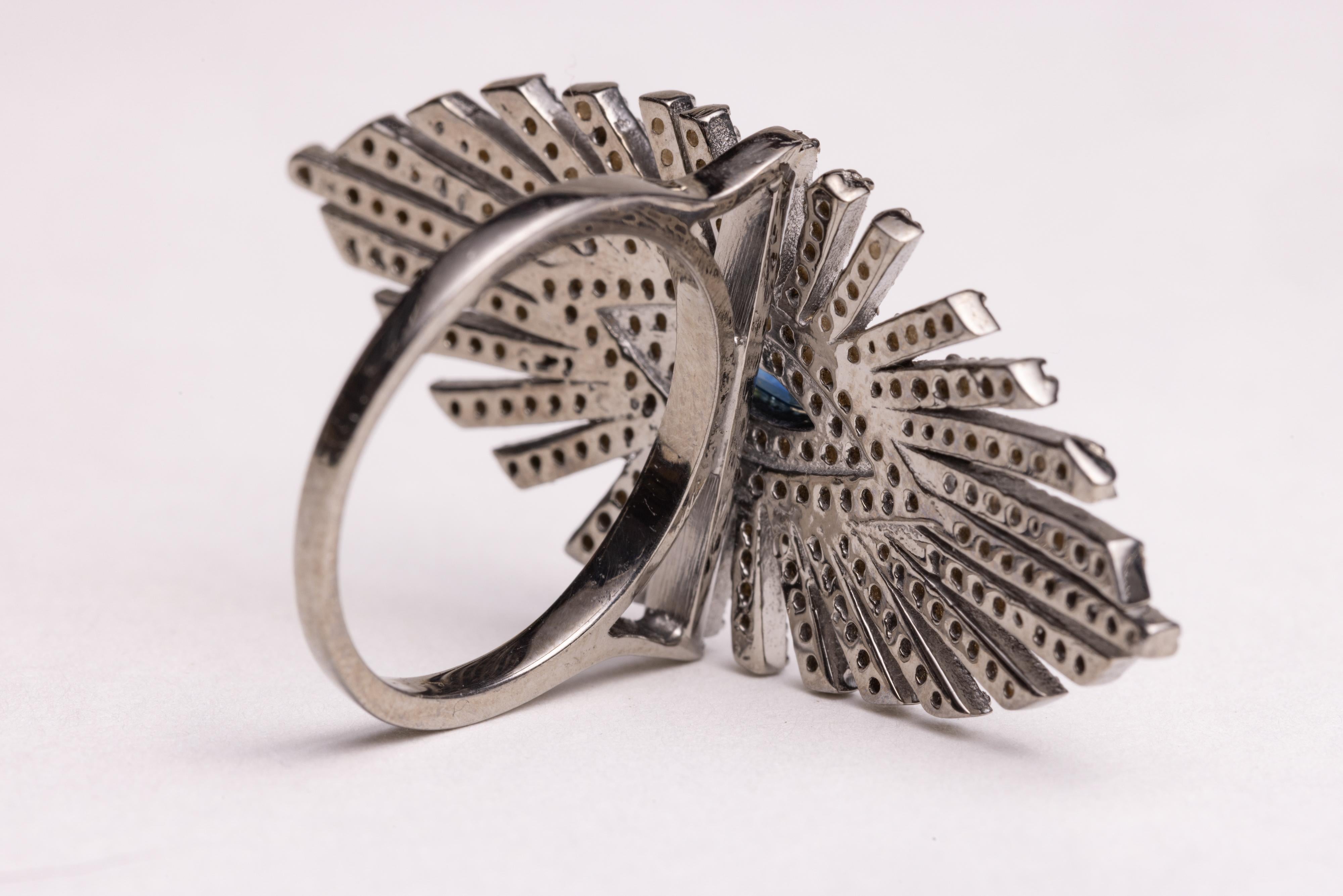 Sunburst Cocktail Ring with Diamonds and Sapphire In Excellent Condition For Sale In Nantucket, MA