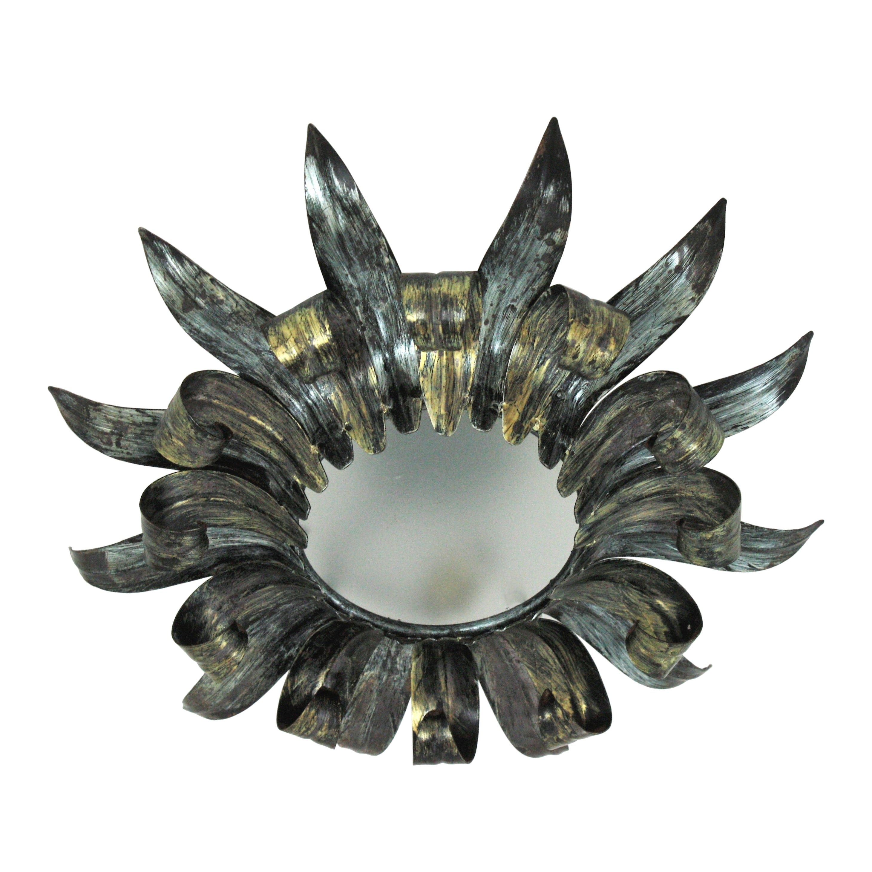 Sunburst Eyelash Flush Mount Light Fixture, métal Silvered et verre dépoli