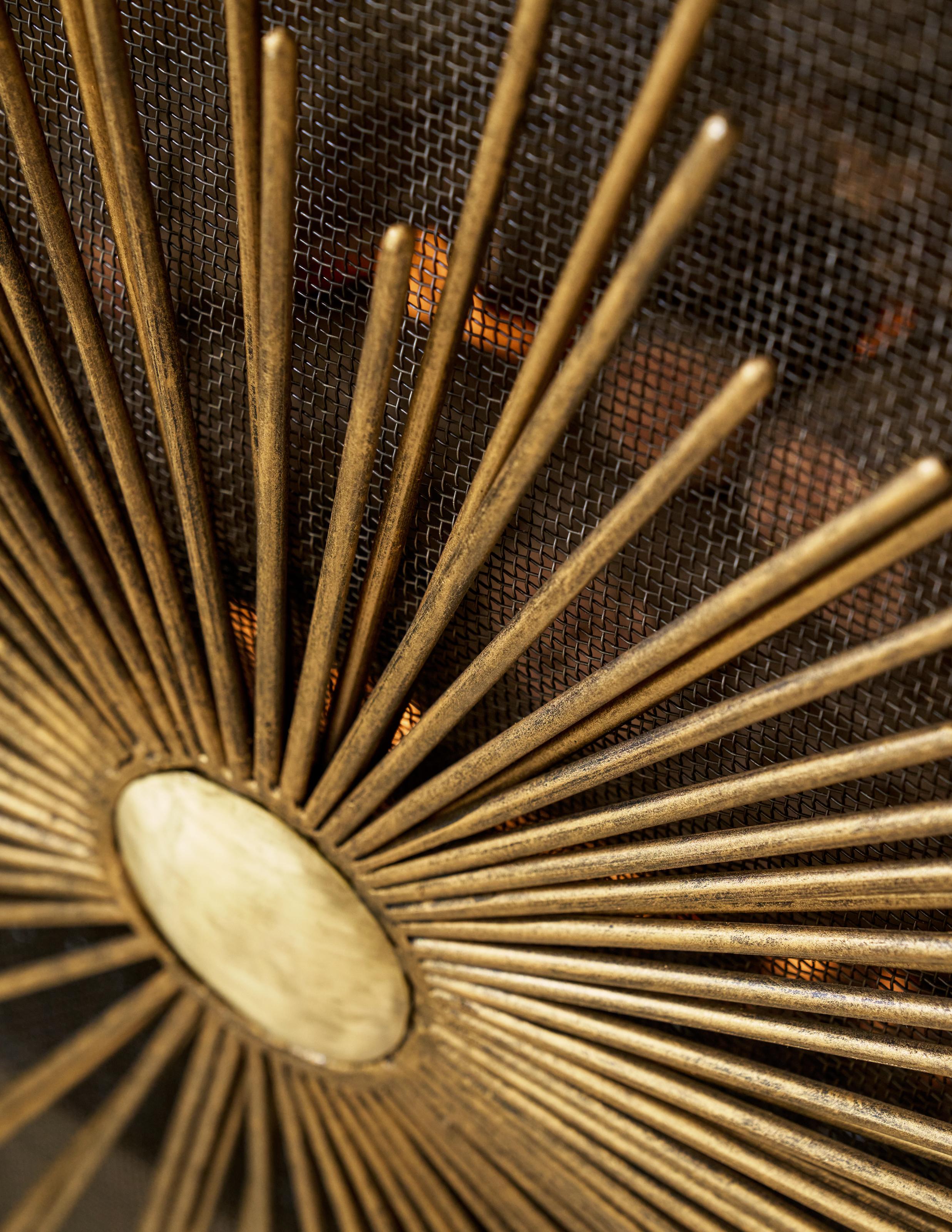 Sunburst Fireplace Screen in Aged Silver In New Condition For Sale In Dallas, TX
