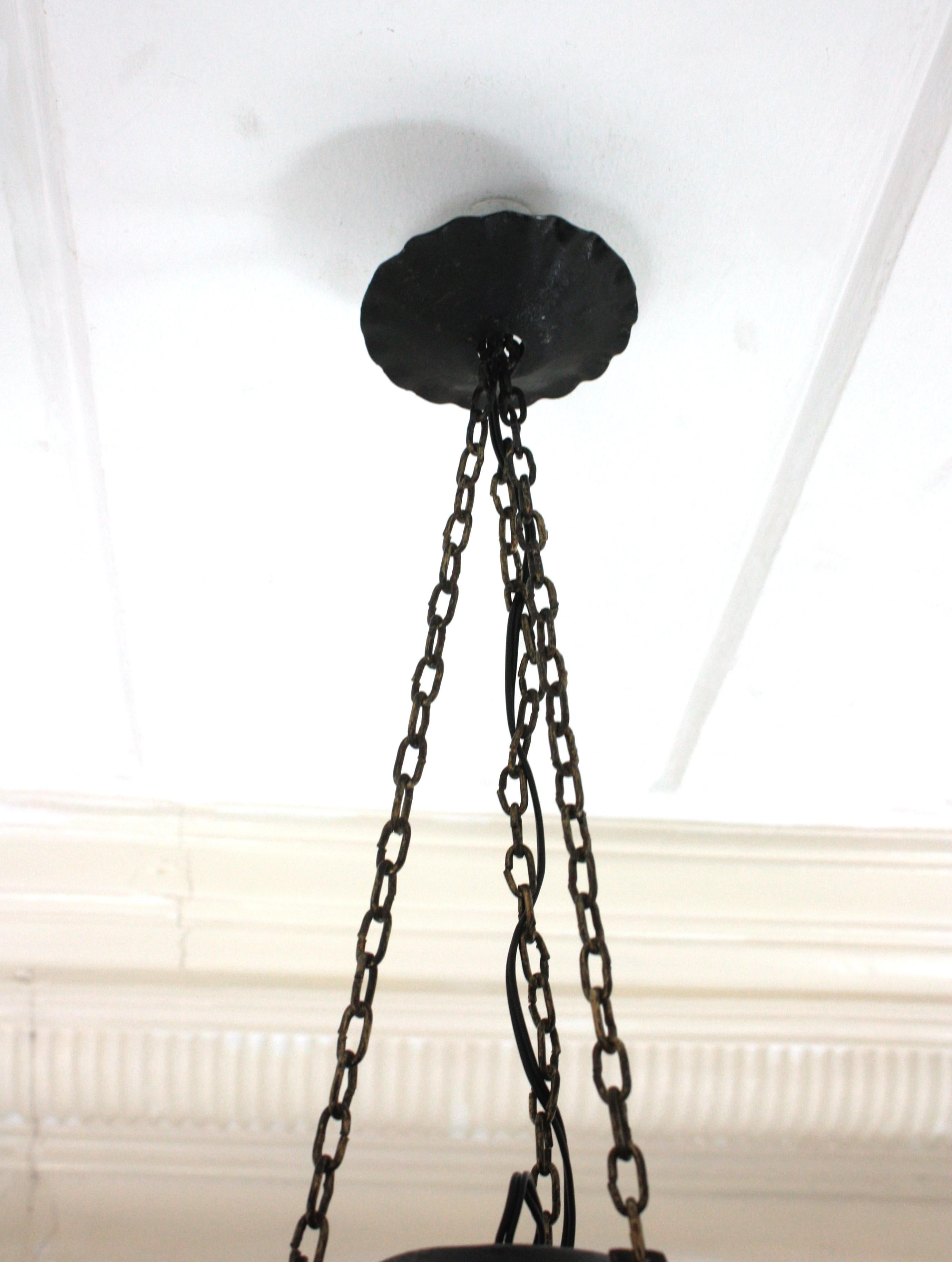 Lights Lighting en métal doré avec globe en verre au lait, 1950 en vente 7