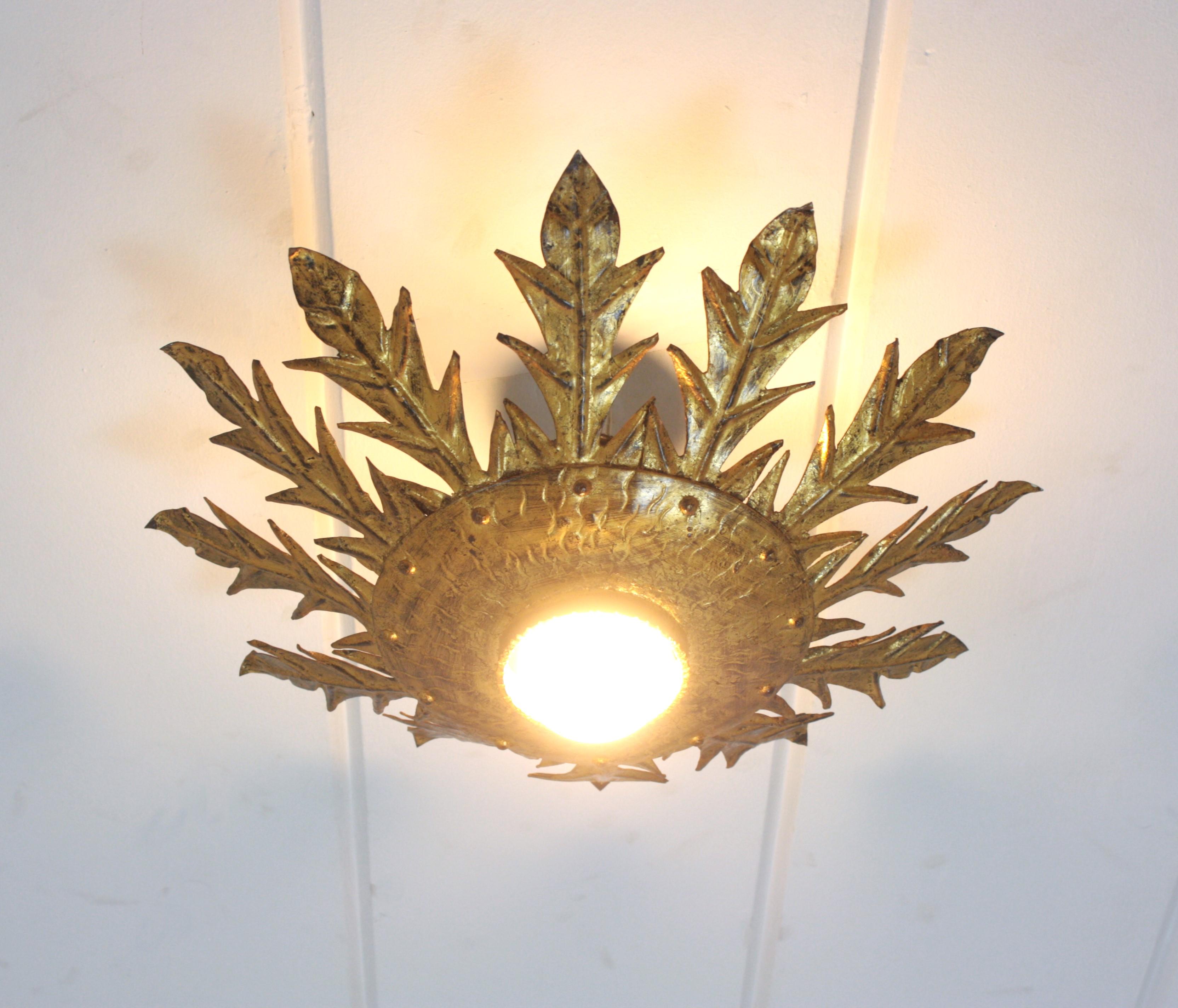 Sunburst Flush Mount Light Fixture with Leaves, Gilt Wrought Iron, 1950s im Angebot 6