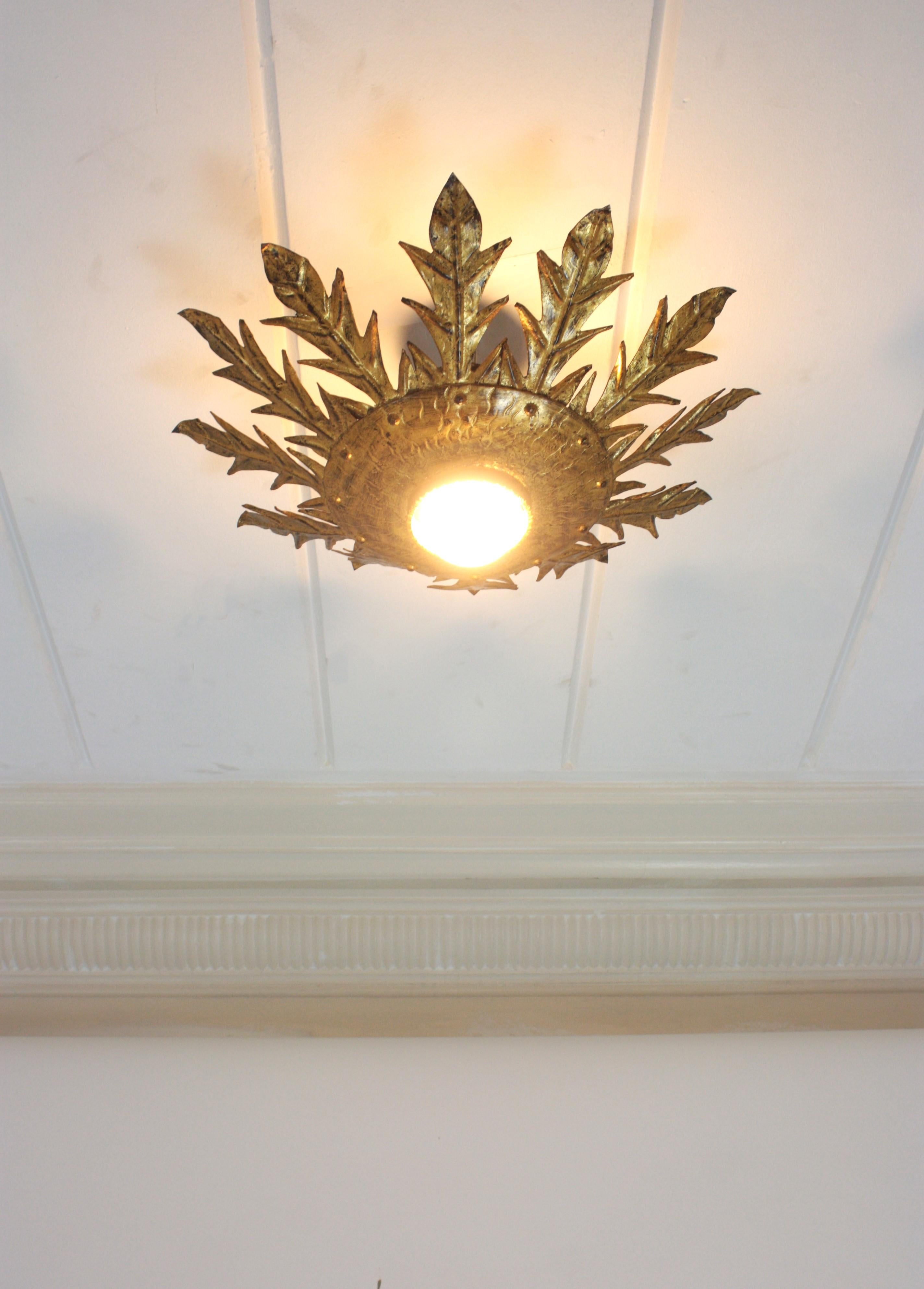 Sunburst Flush Mount Light Fixture with Leaves, Gilt Wrought Iron, 1950s im Angebot 7