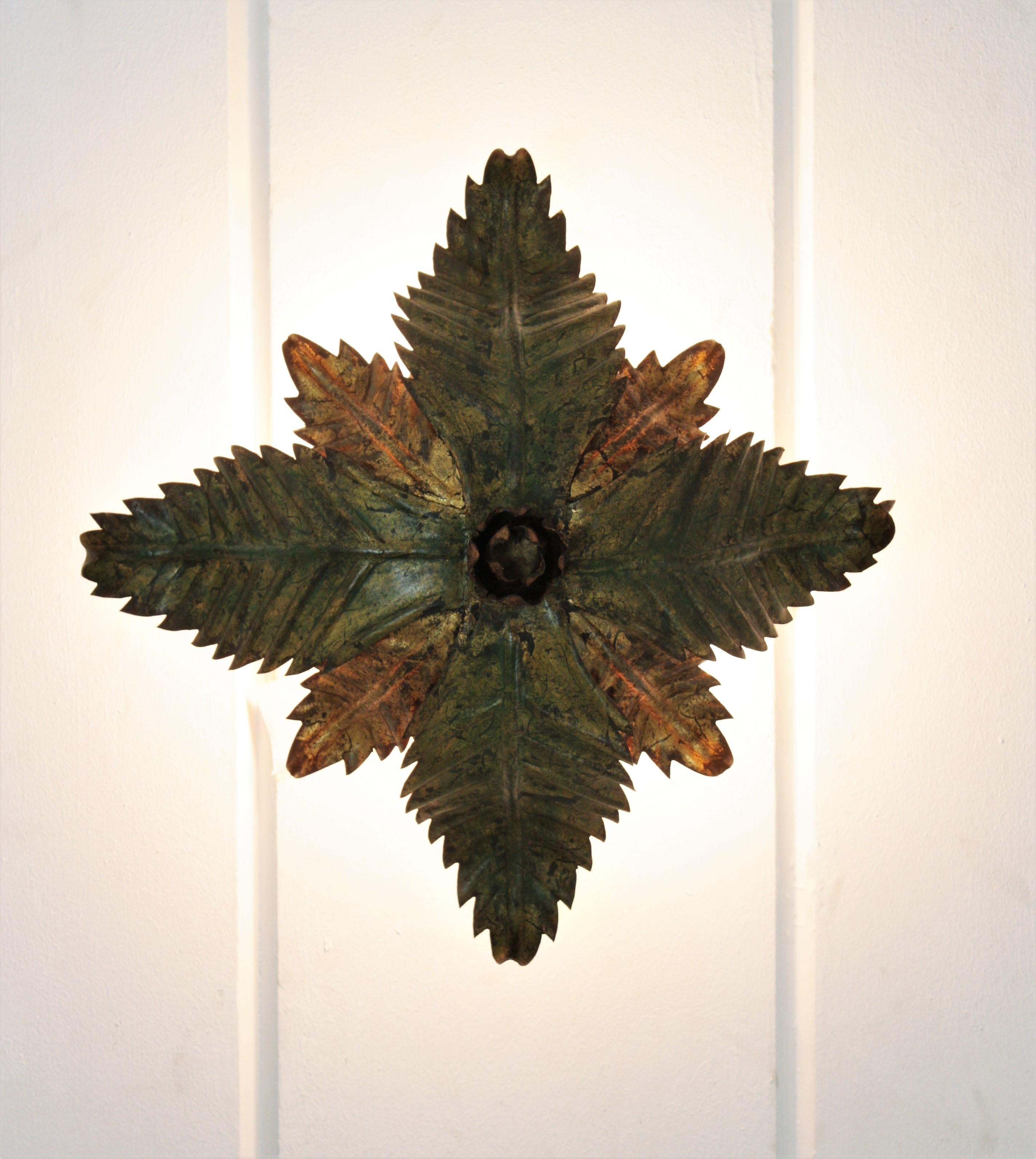 Sunburst Foliage Floral Light Fixture in Two-Tone Gilt Wrought Iron, 1950s In Good Condition For Sale In Barcelona, ES
