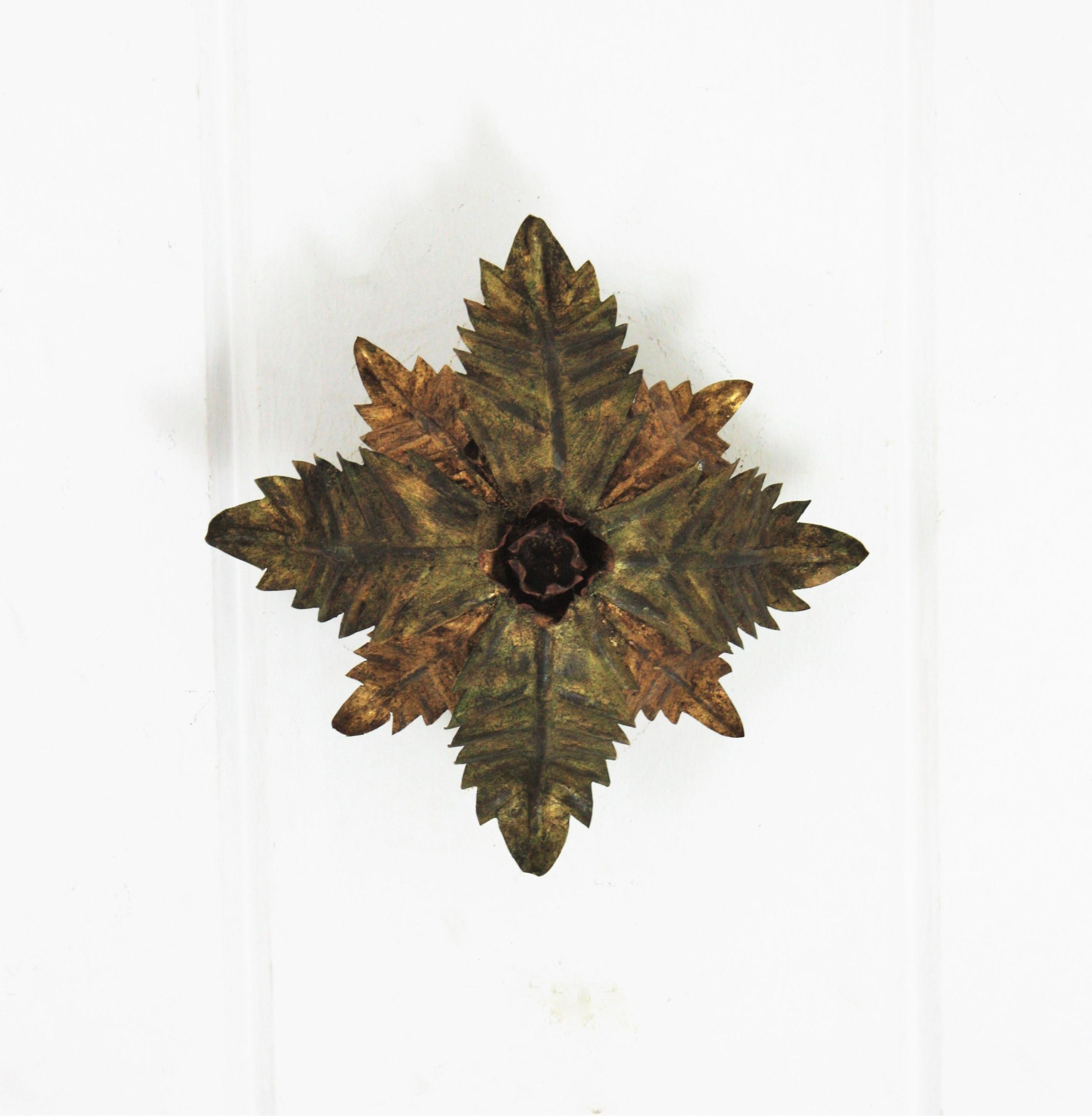 Sunburst Foliage Floral Light Fixture in Two-Tone Gilt Wrought Iron, 1950s  In Good Condition In Barcelona, ES