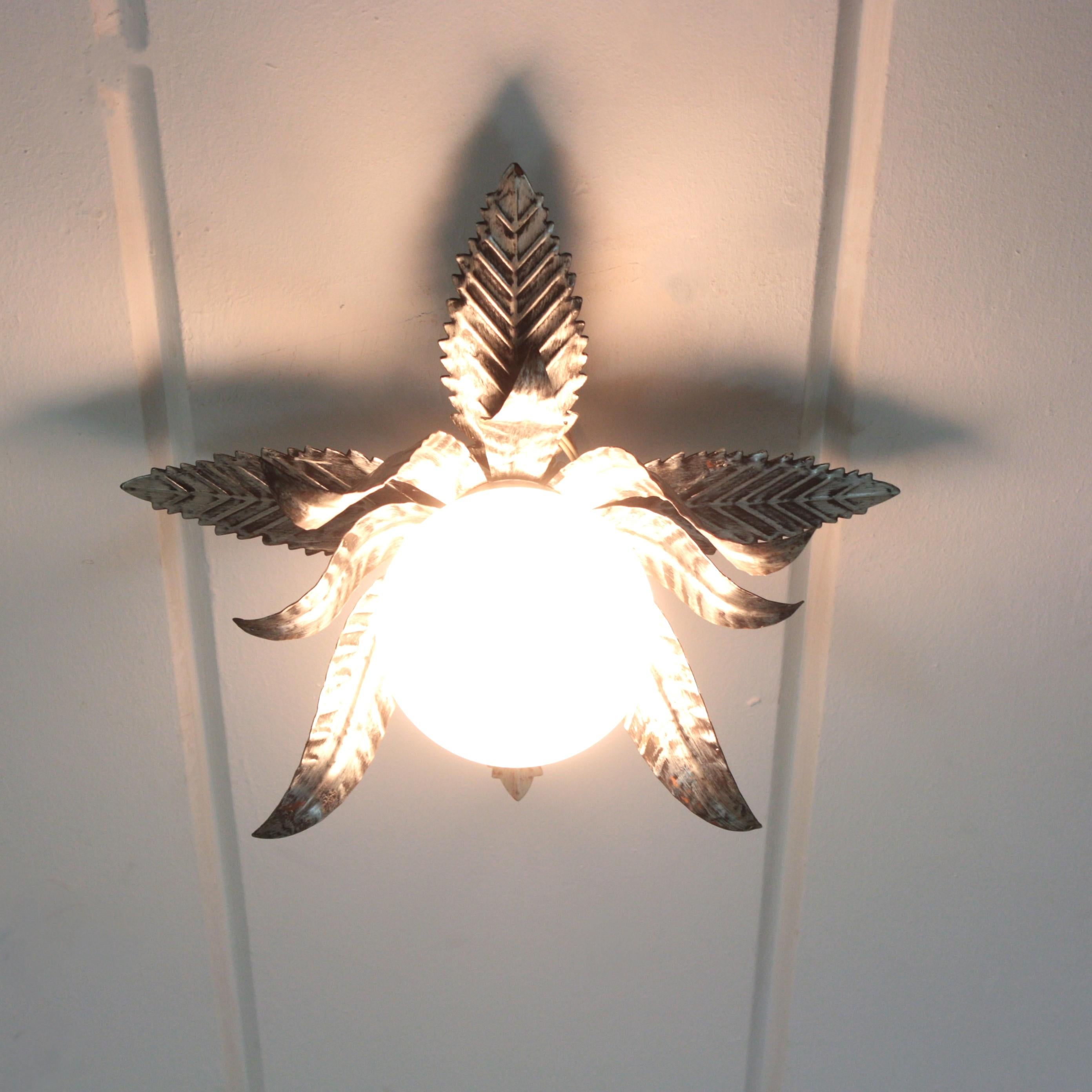 Sunburst Foliage Flush Mount Light Fixture in Silvered Iron & Milk Glass Globe en vente 8