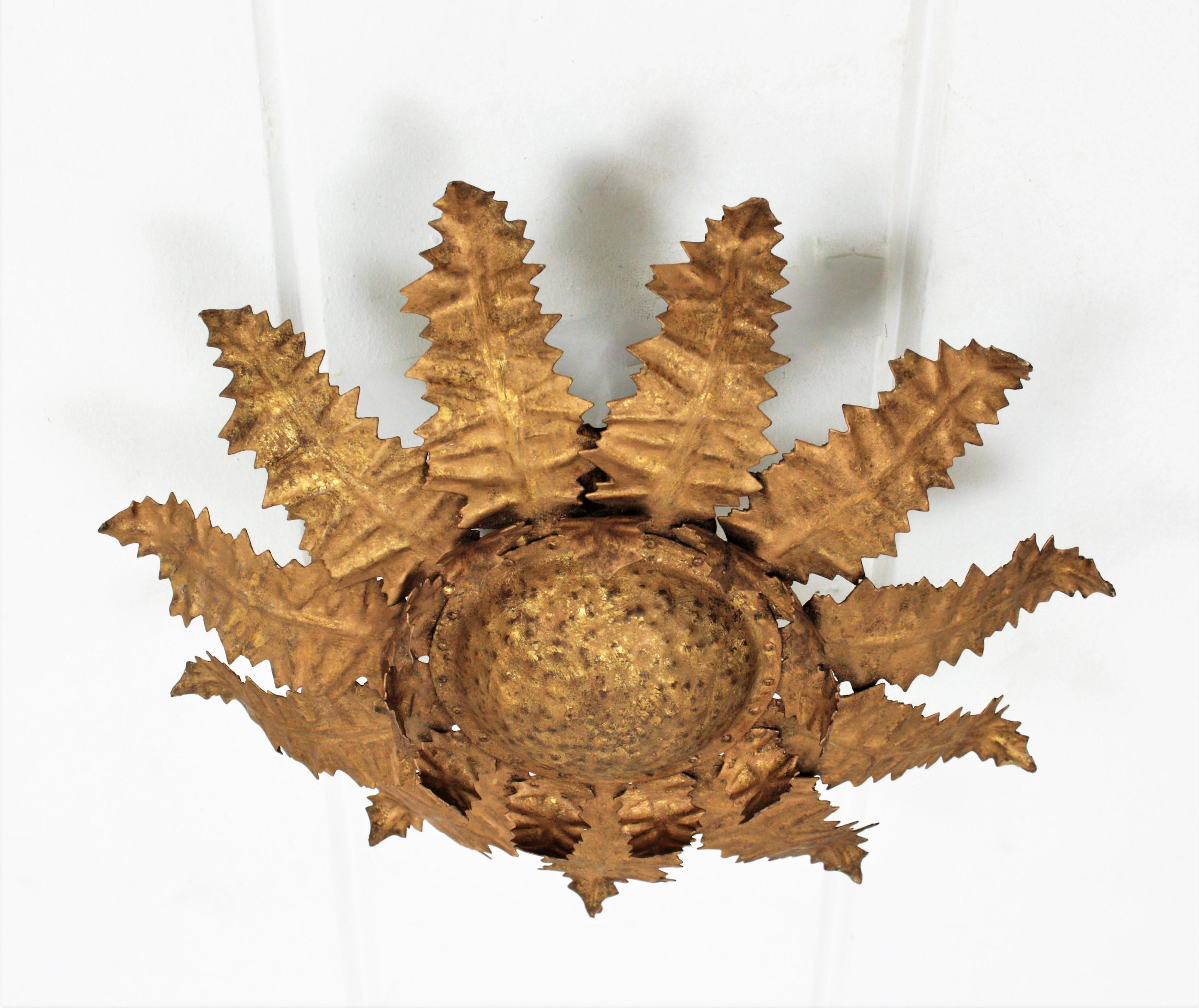 French Sunburst Leafed Light Fixture in Gilt Iron, 1950s For Sale 5