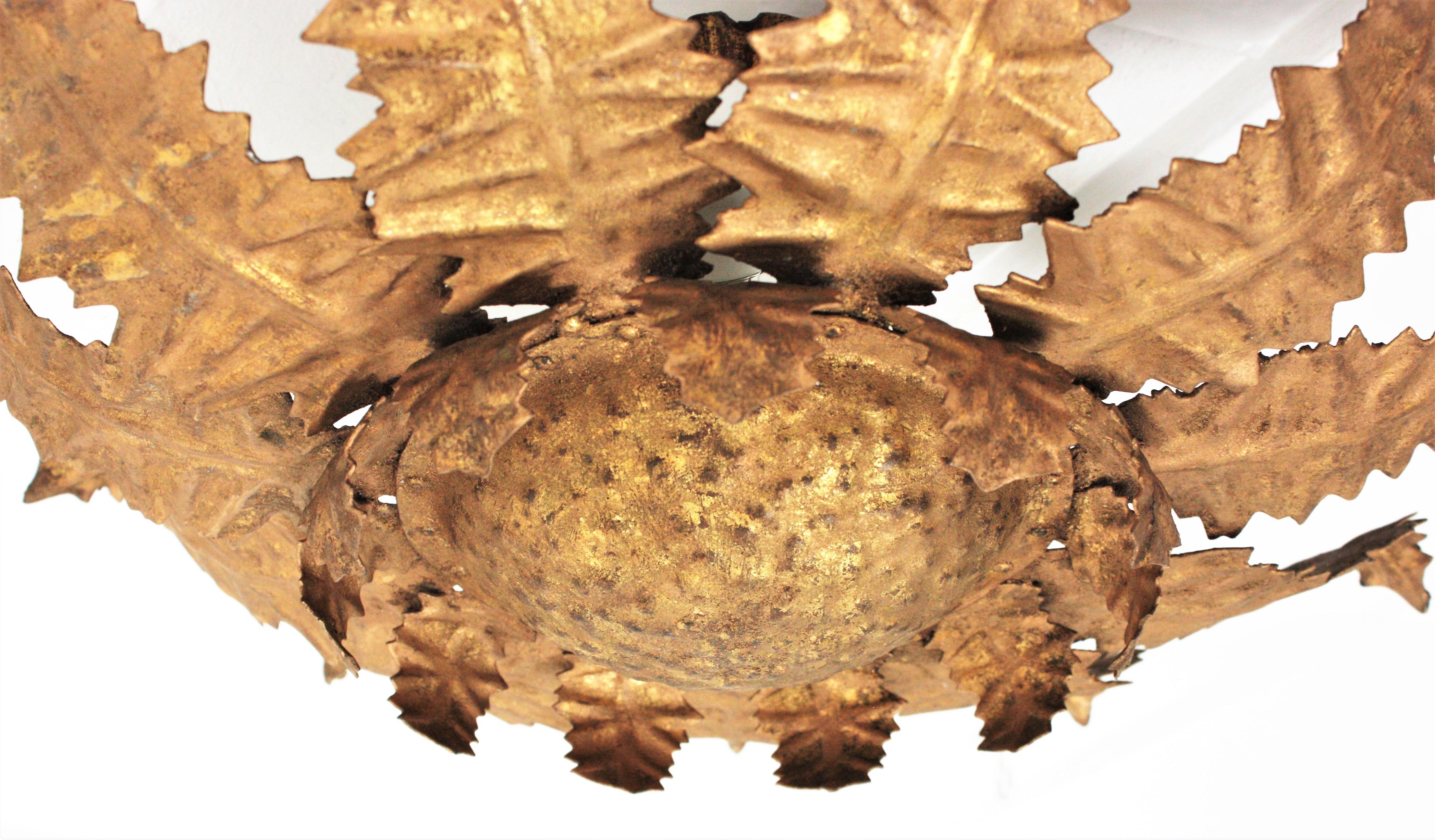 French Sunburst Leafed Light Fixture in Gilt Iron, 1950s For Sale 10