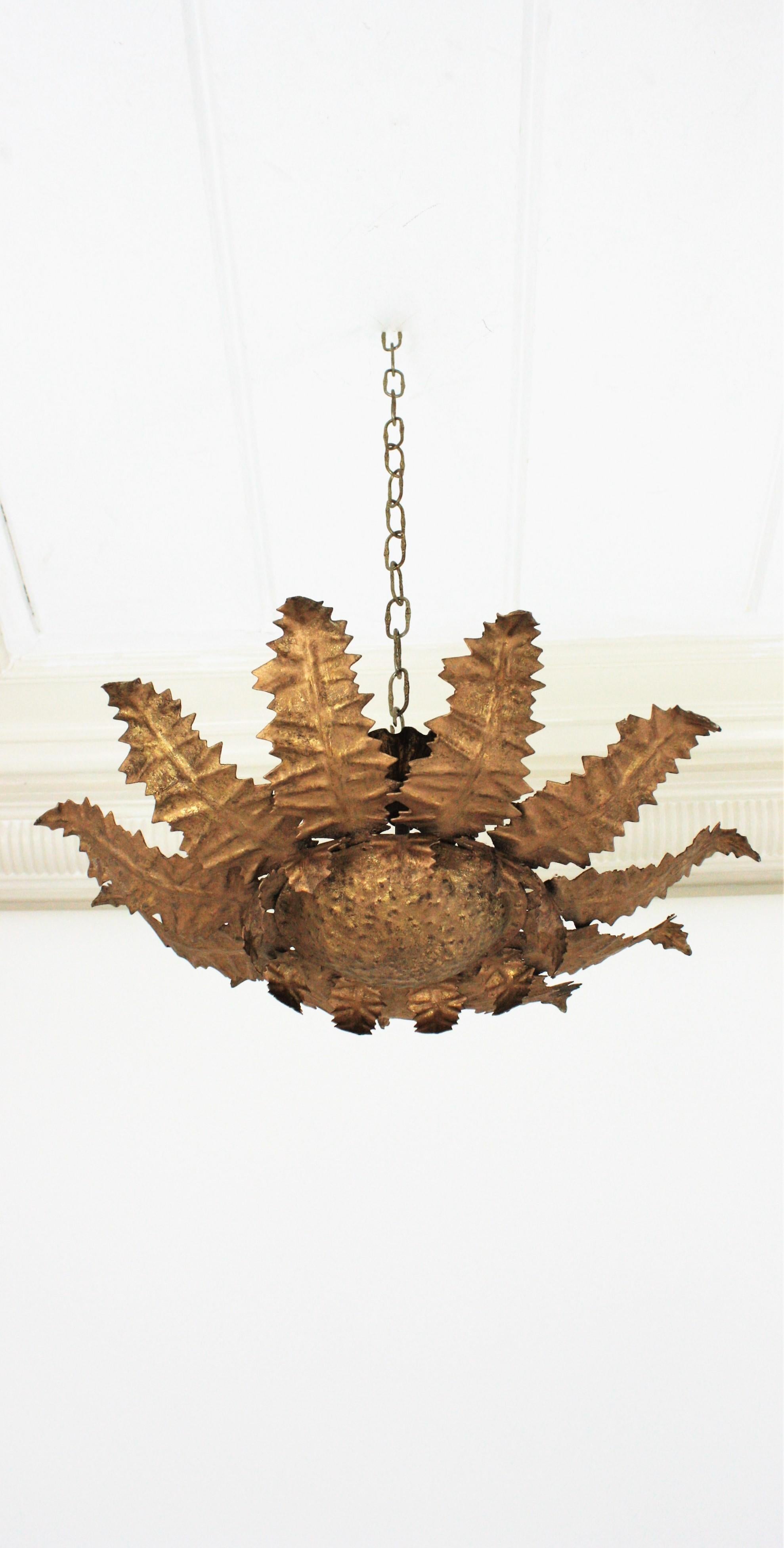 French Sunburst Leafed Light Fixture in Gilt Iron, 1950s For Sale 12