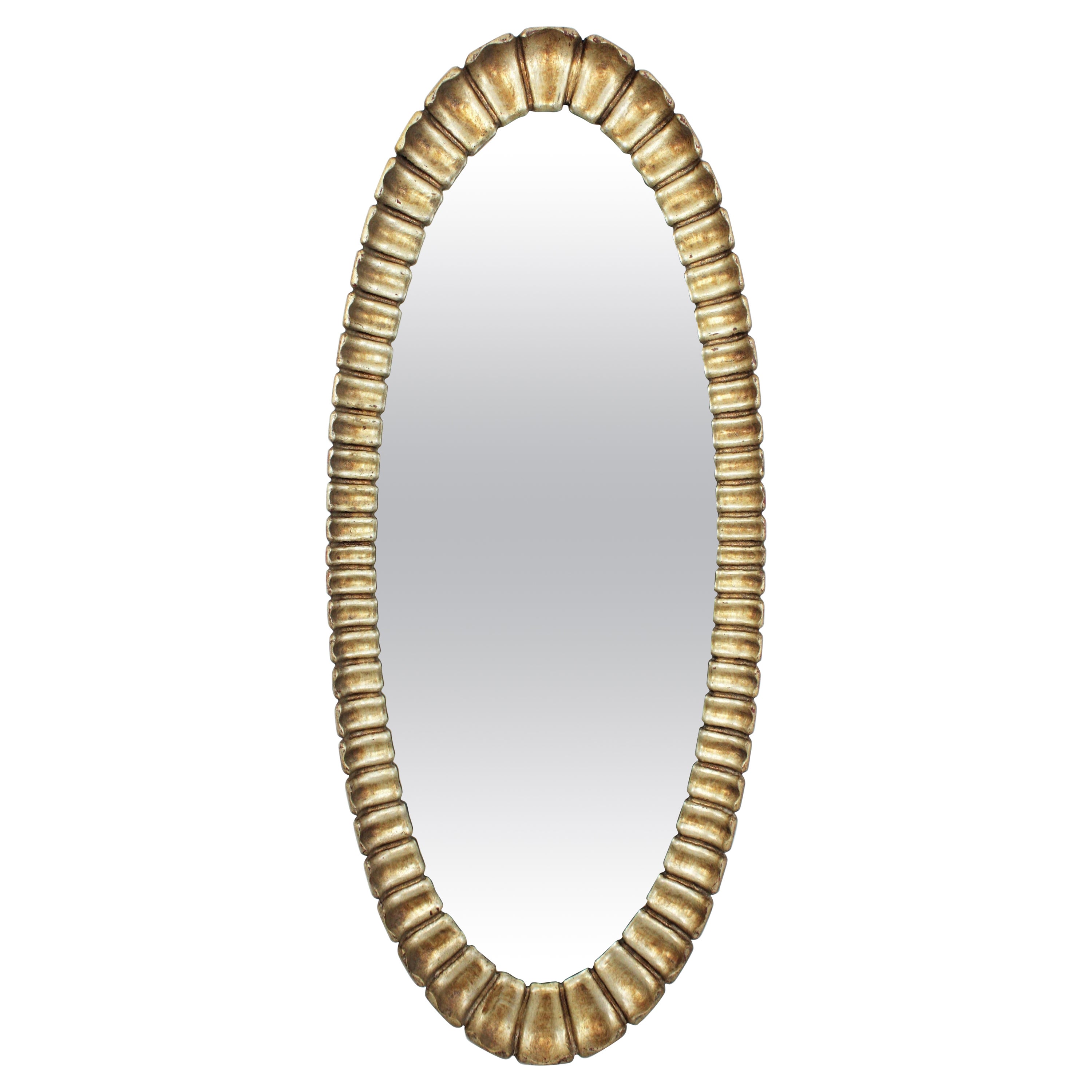 Miroir ovale en bois sculpté avec feuilles d'argent doré Sunburst par Francisco Hurtado, années 1950