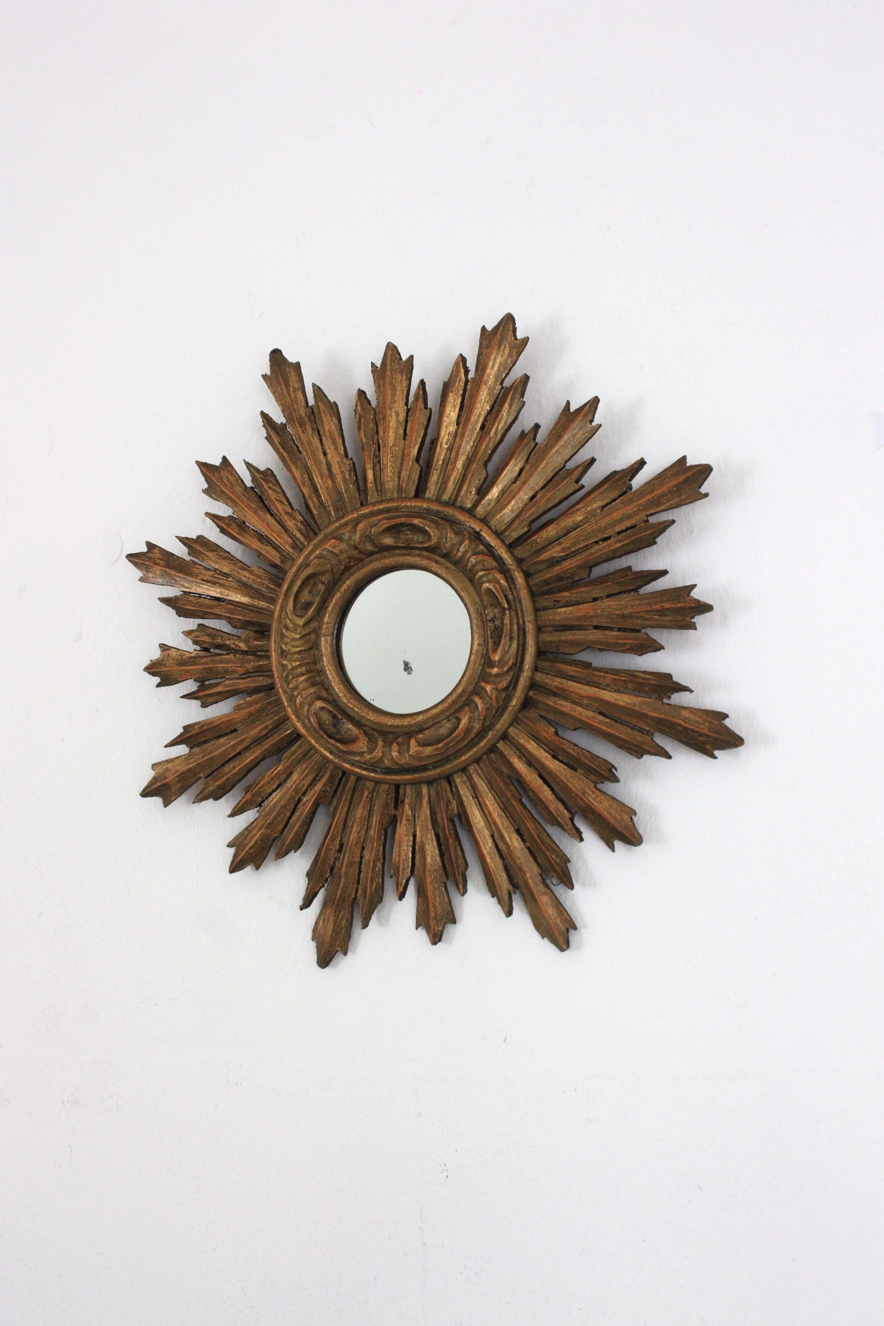 Sunburst Giltwood Mirror in Small Scale, Spanish Baroque  For Sale 6
