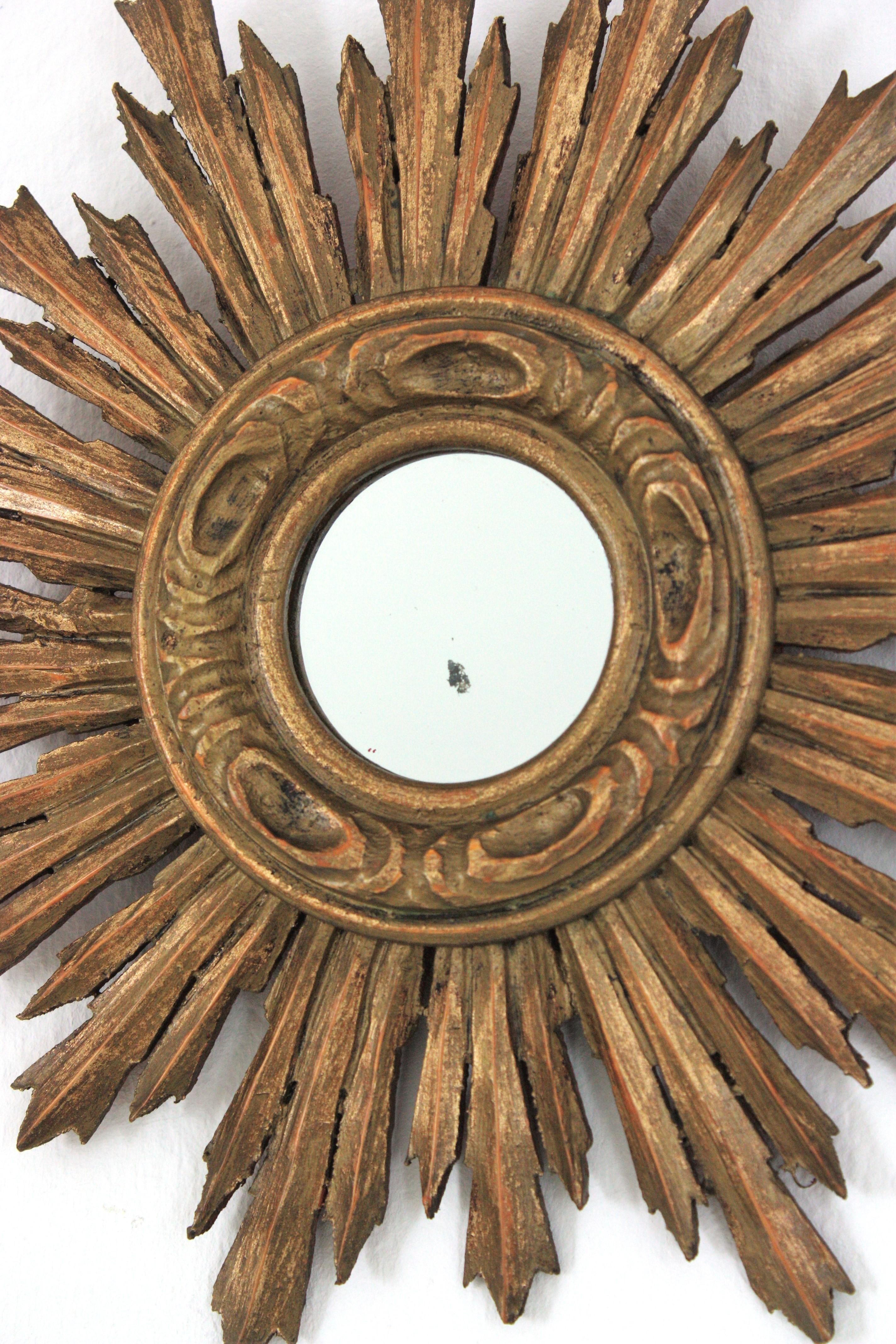 Sunburst Giltwood Mirror in Small Scale, Spanish Baroque  For Sale 1