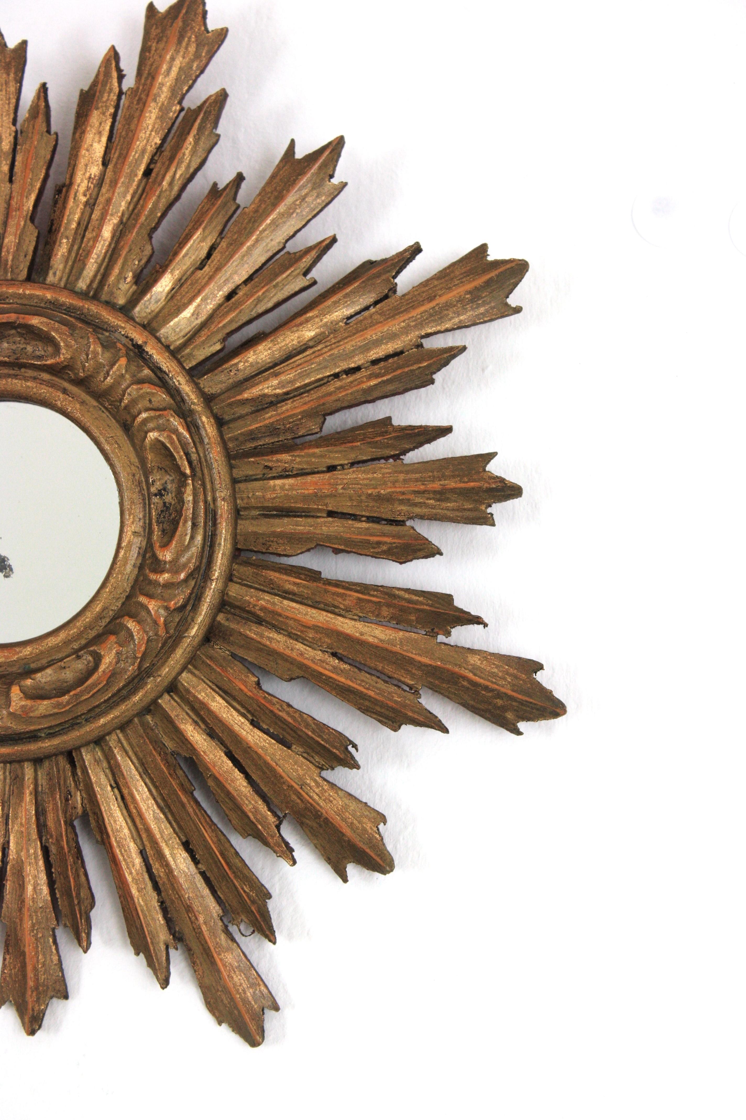 Sunburst Giltwood Mirror in Small Scale, Spanish Baroque  For Sale 3
