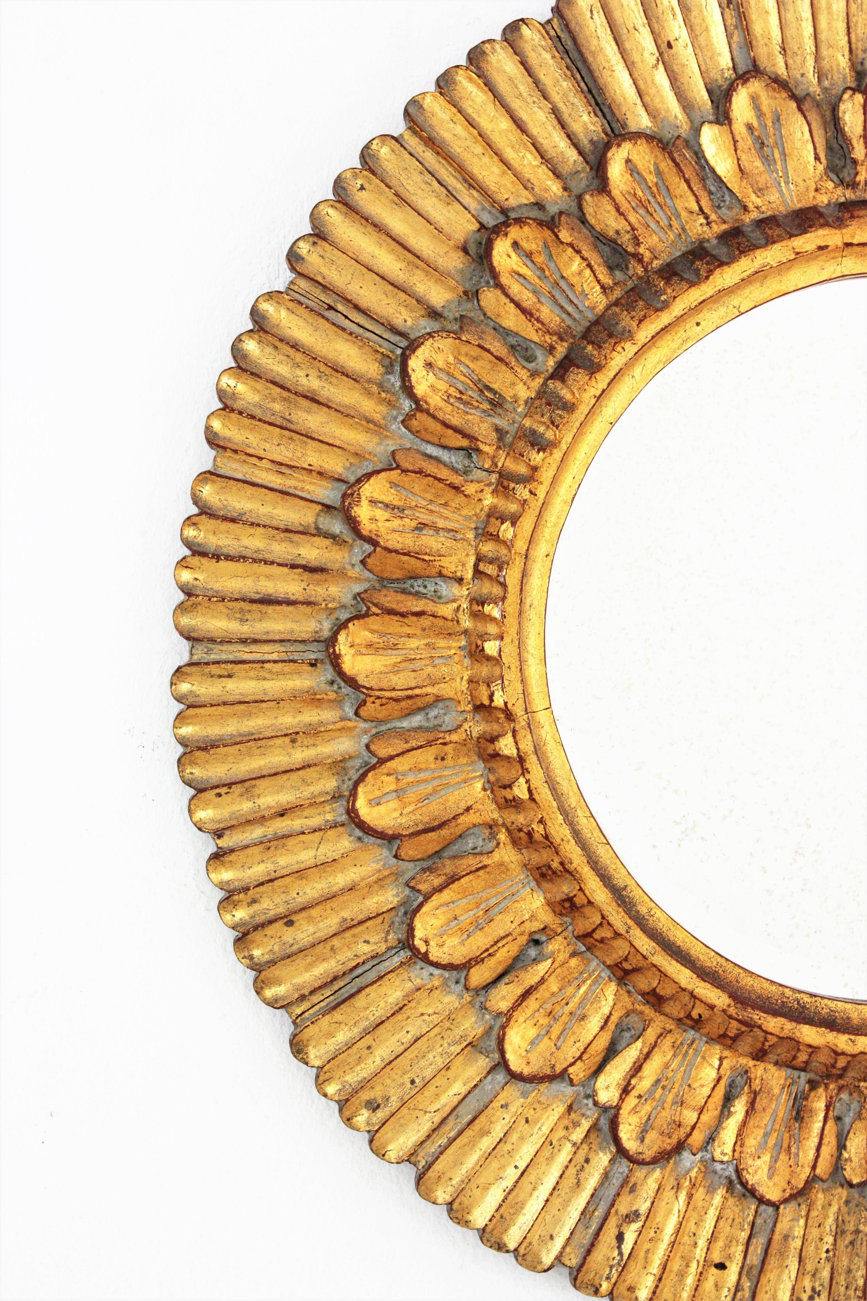 20th Century Spanish Sunburst Giltwood Round Wall Mirror For Sale