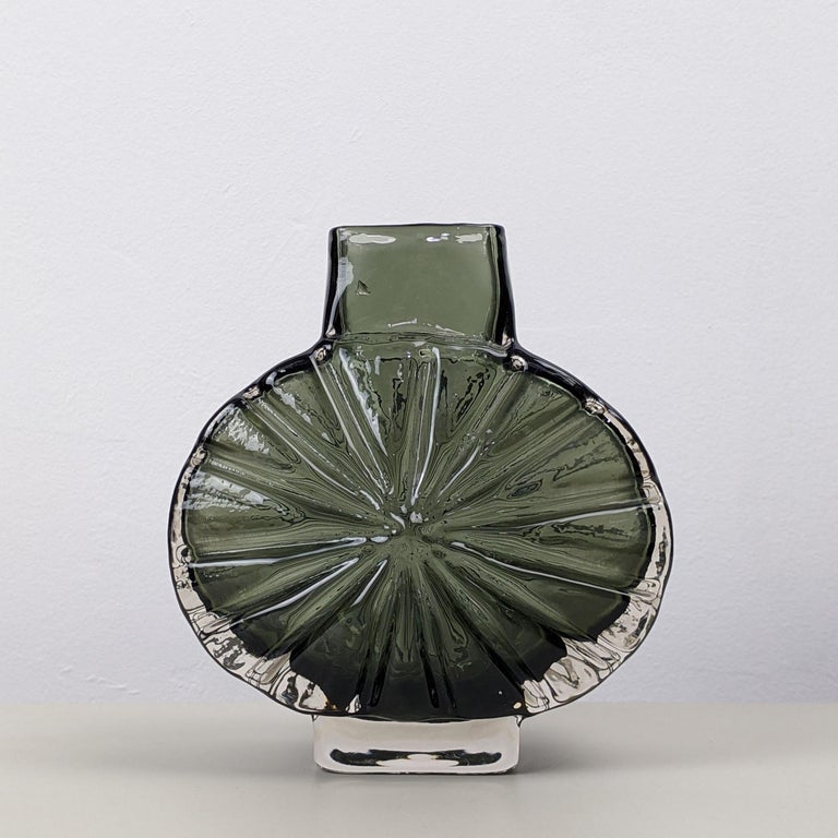 'Sunburst’ Glass Vase by Geoffrey Baxter for Whitefriars, 1960s For Sale 2
