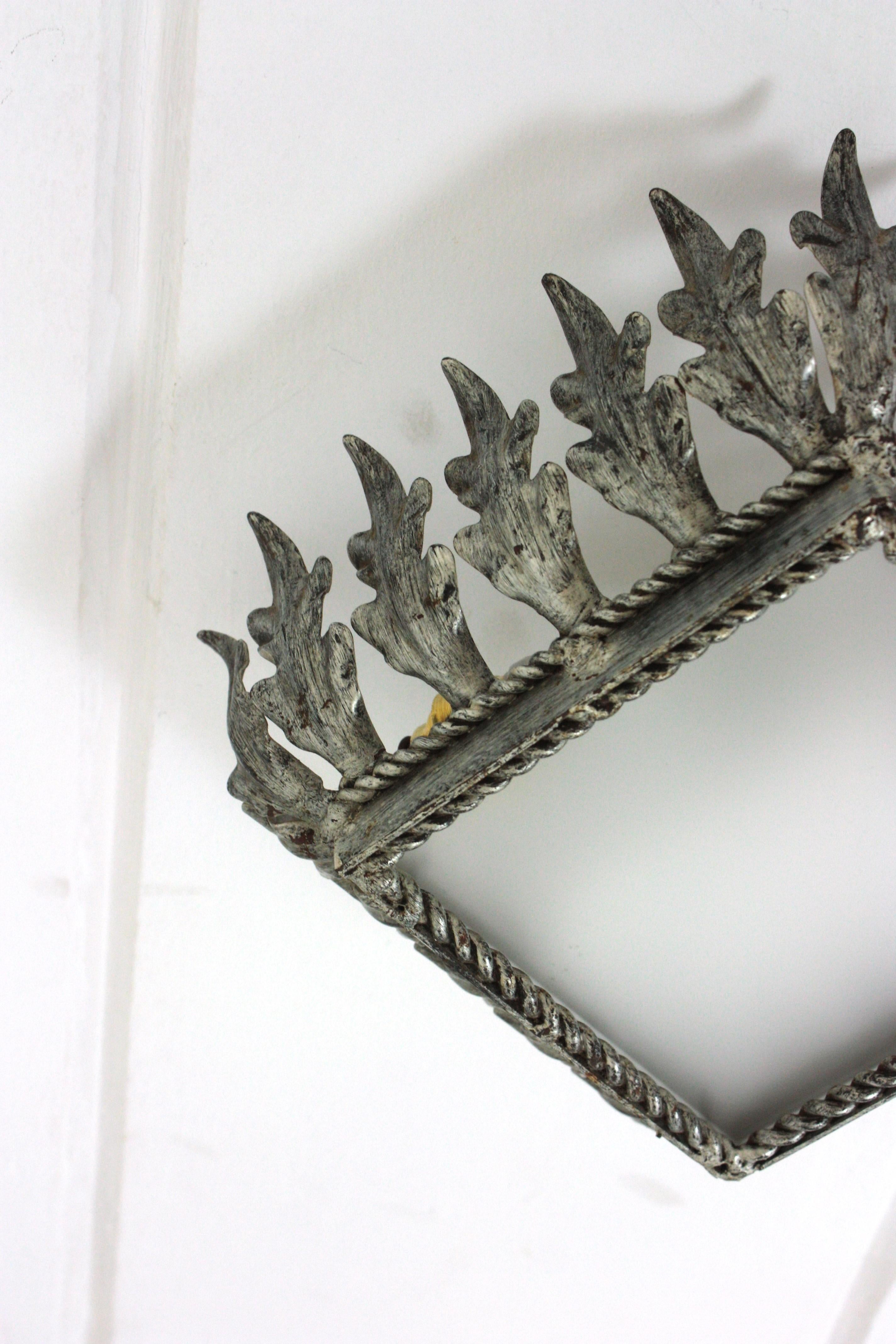 Plafoniera Sunburst Leafed Crown, ferro argentato e vetro smerigliato in vendita 7