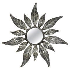 Espejo de hojas de sol en hierro plateado, tamaño pequeño, Moderno de mediados de siglo