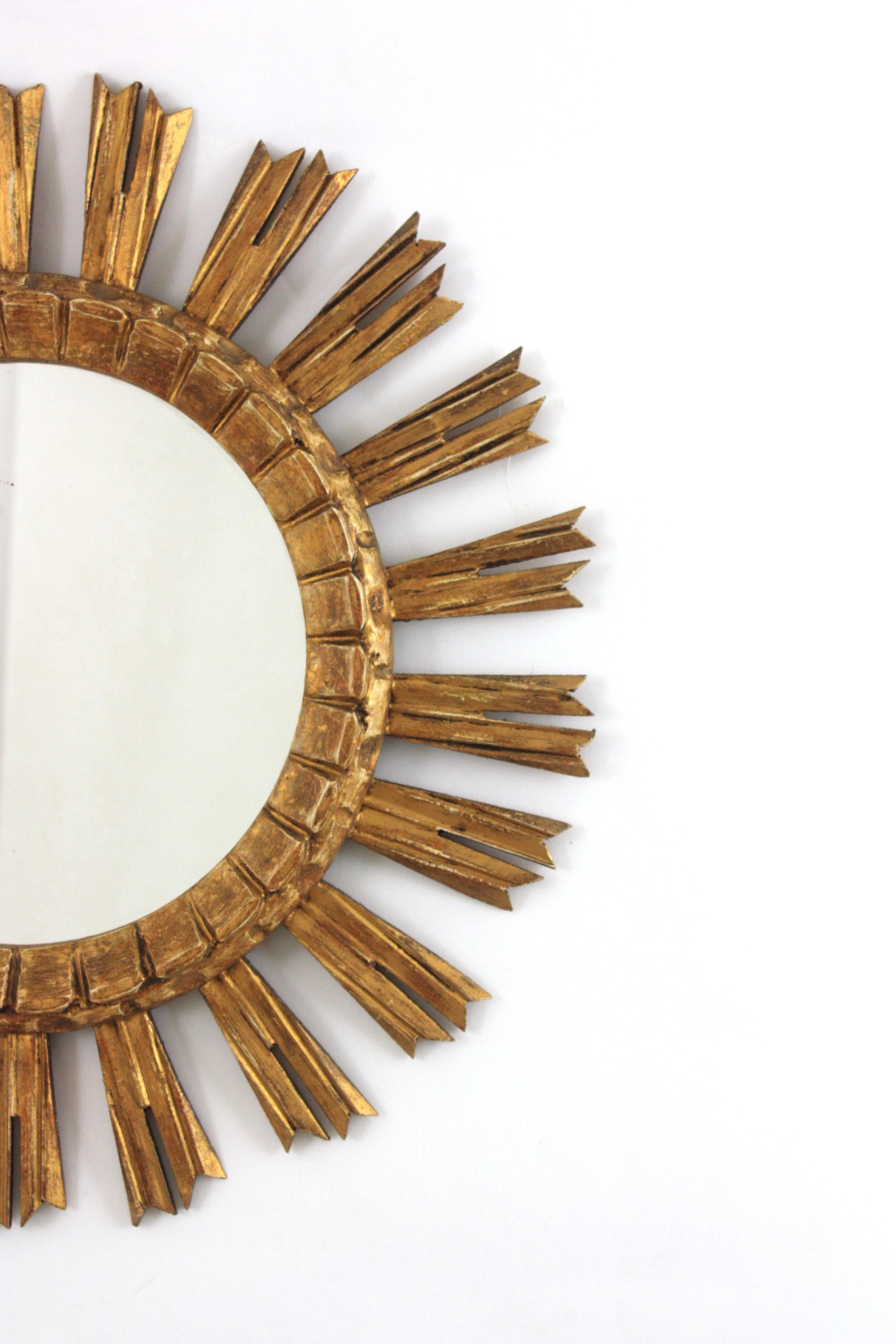 Sunburst Mirror in Giltwood, 1940s For Sale 1