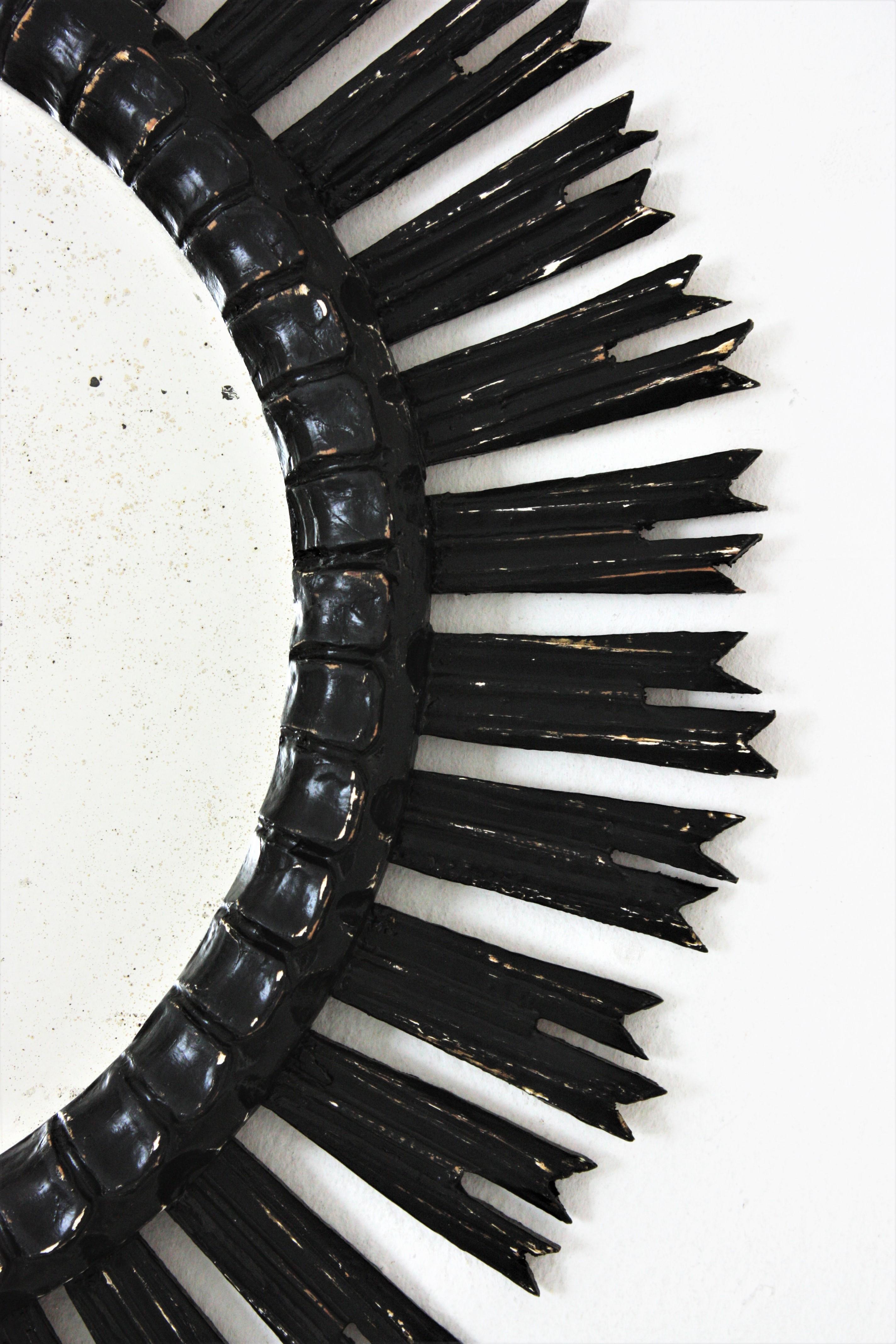 Sunburst Mirror in Wood Black Patina, Spain, 1940s In Good Condition For Sale In Barcelona, ES